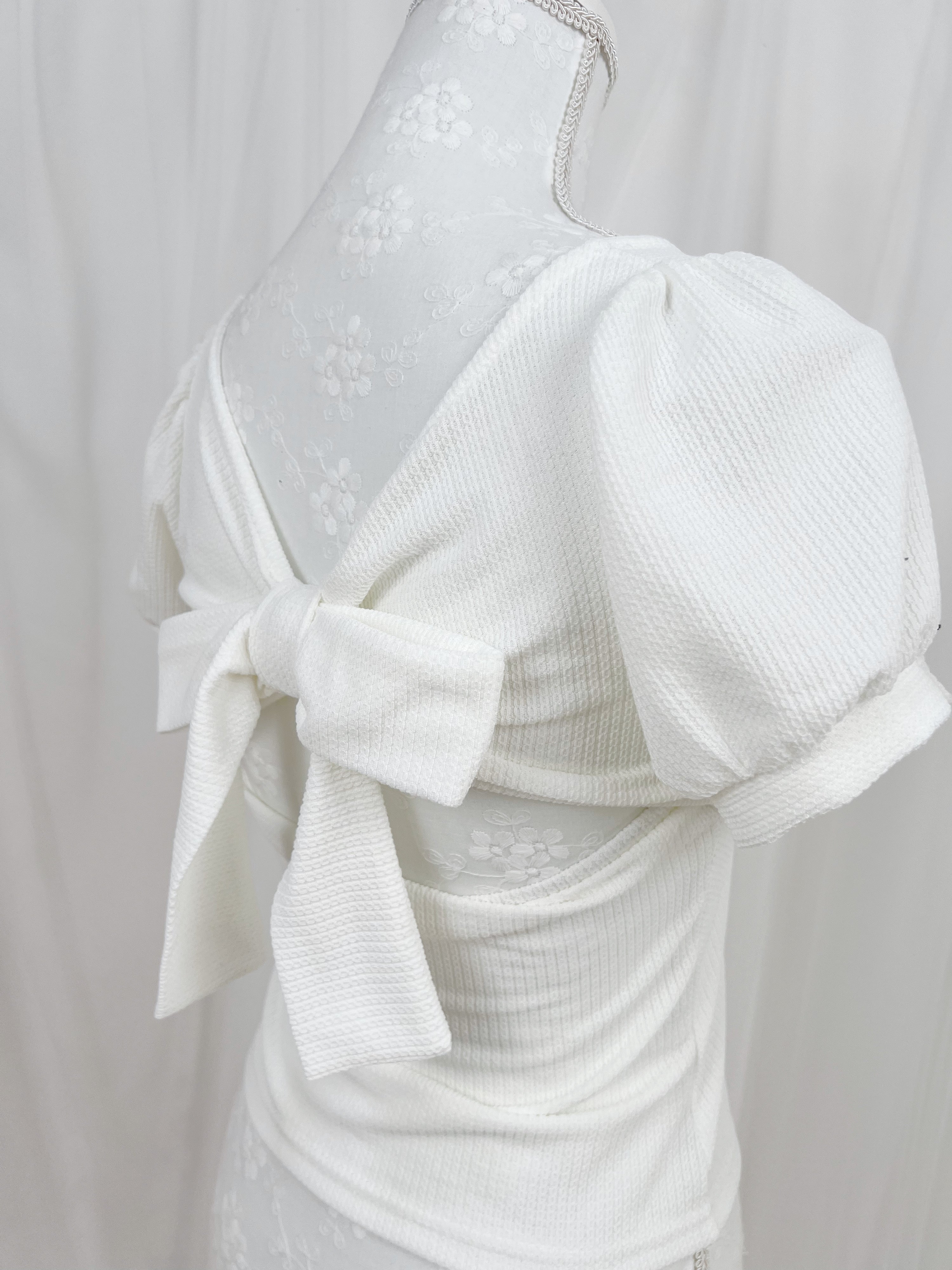 Back Bow Shoujo Top (White)