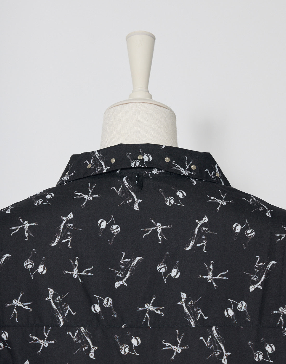 AVENCHUMU ERICO collaboration illustration oversized shirt