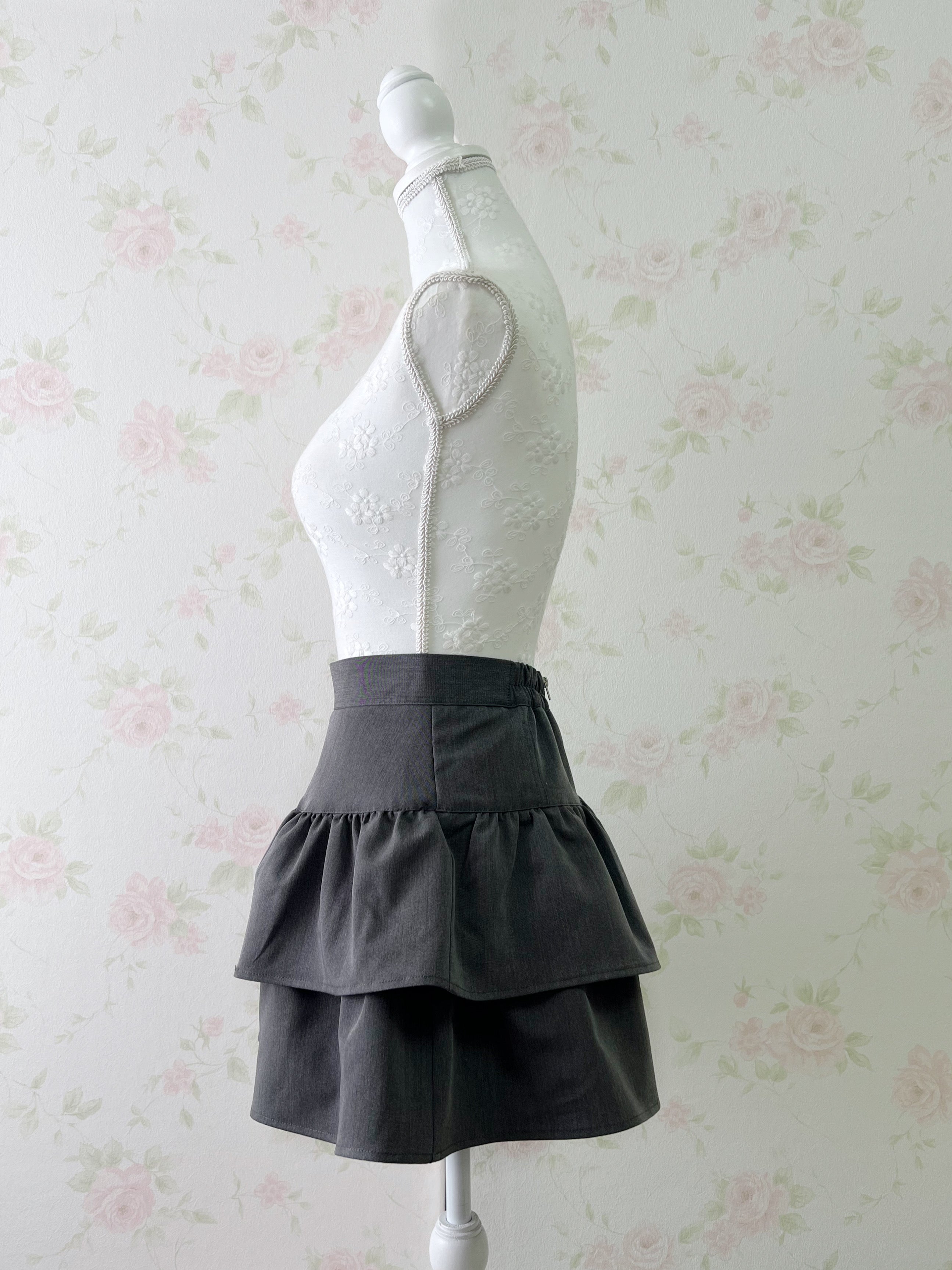 GRL Shoujo Tiered Skirt (Gray)