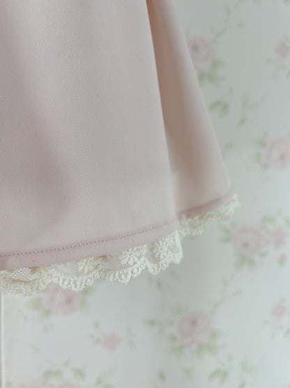 LODISPOTTO Pleated Lace Hem Skirt (Baby Pink)