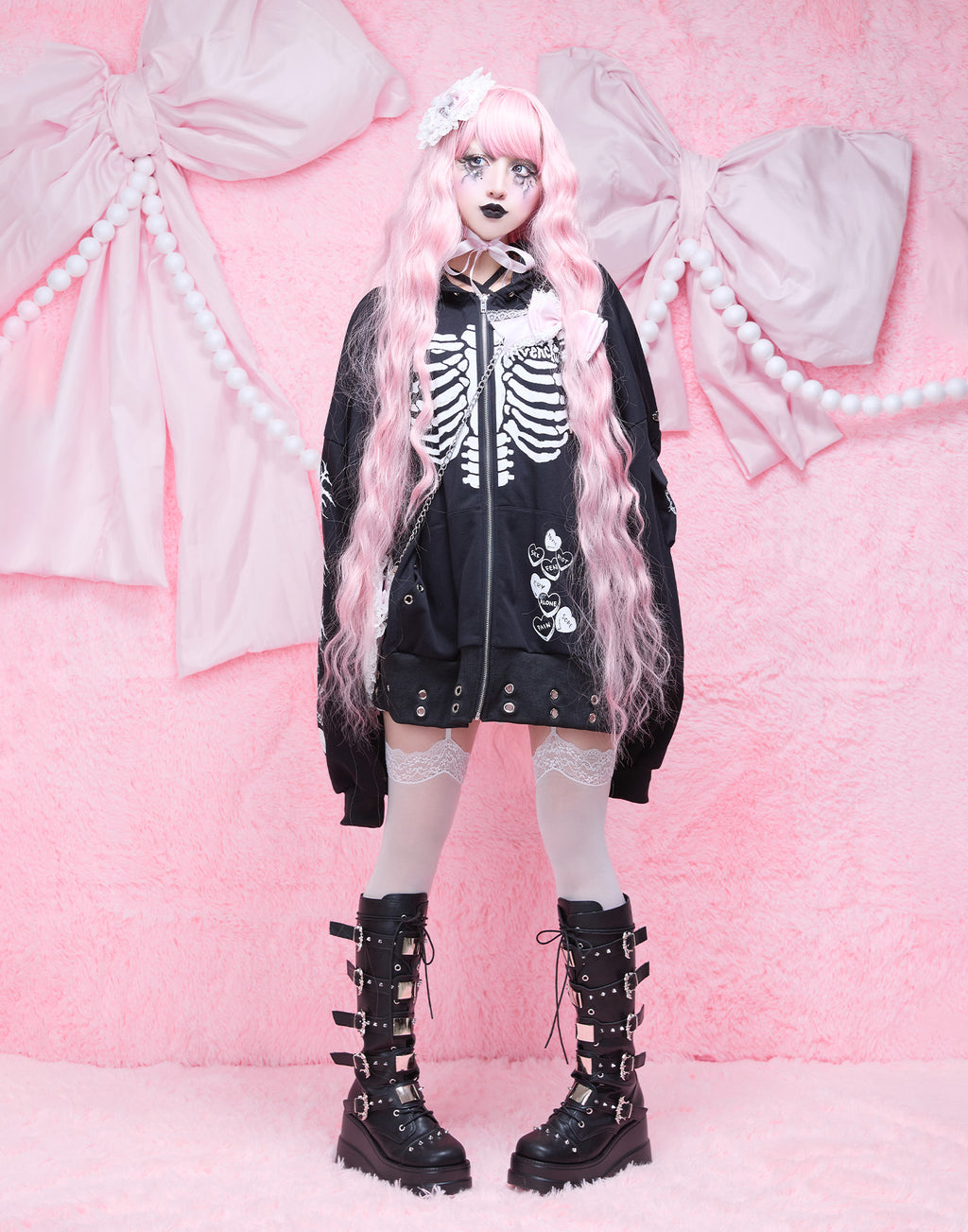 AVENCHUMU ValentineBunny print lace frame t-shirt (Copy)