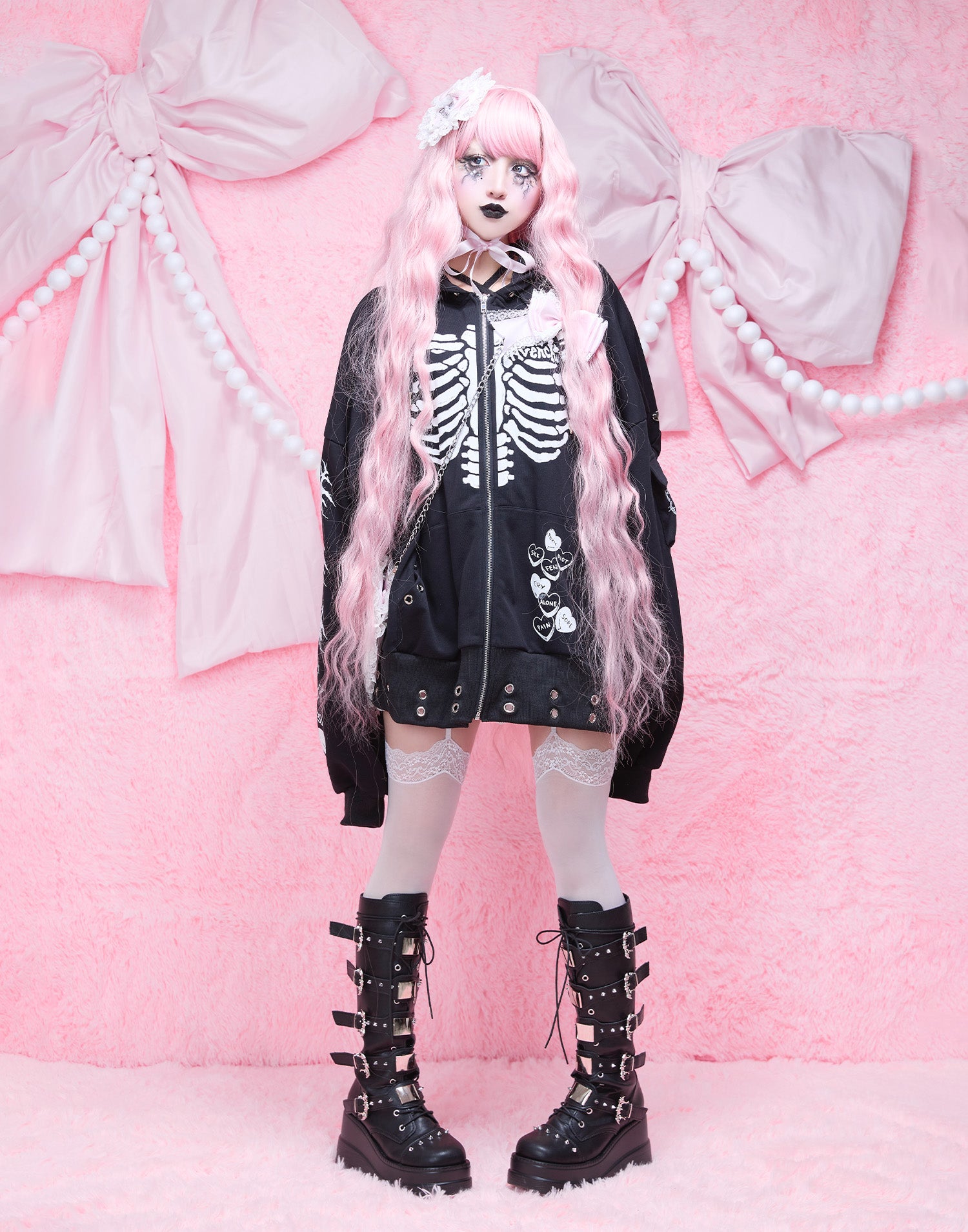 AVENCHUMU ValentineBunny print lace frame t-shirt (Copy)