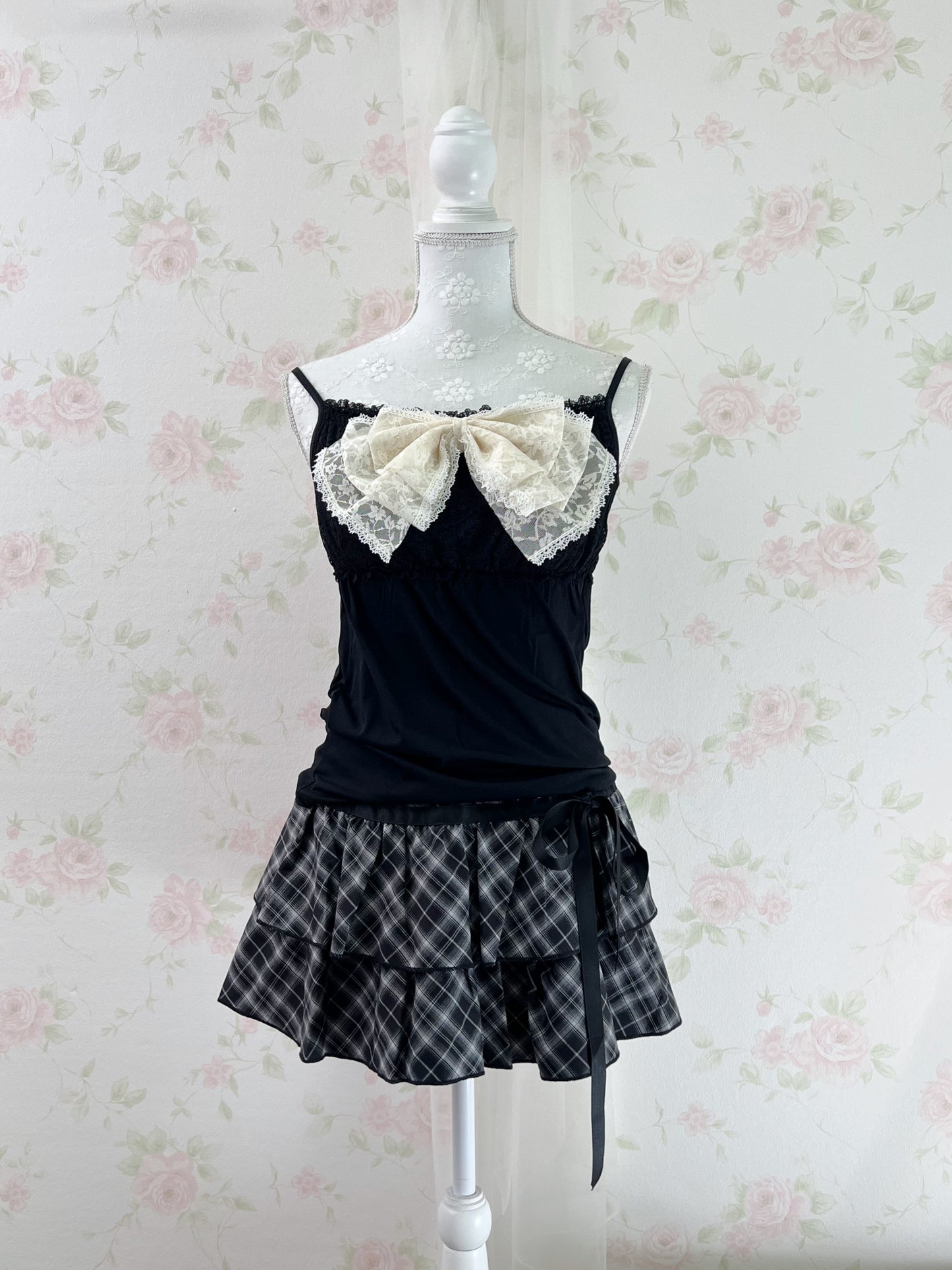 Side Bow Checked Shoujo Mini Skirt (Black)