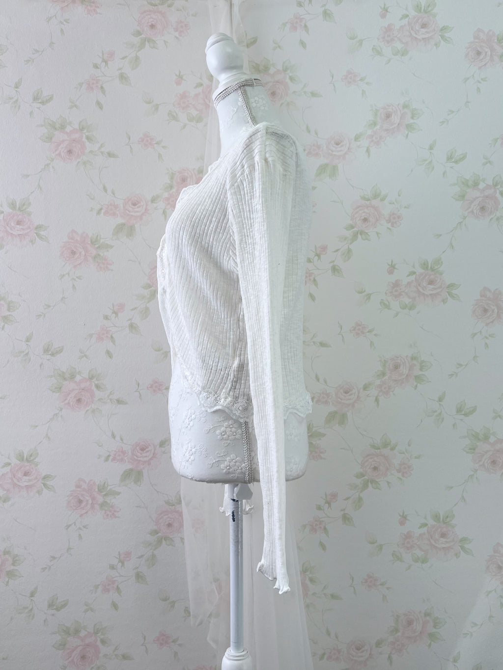 Lacy One Button Cardigan (Ivory)