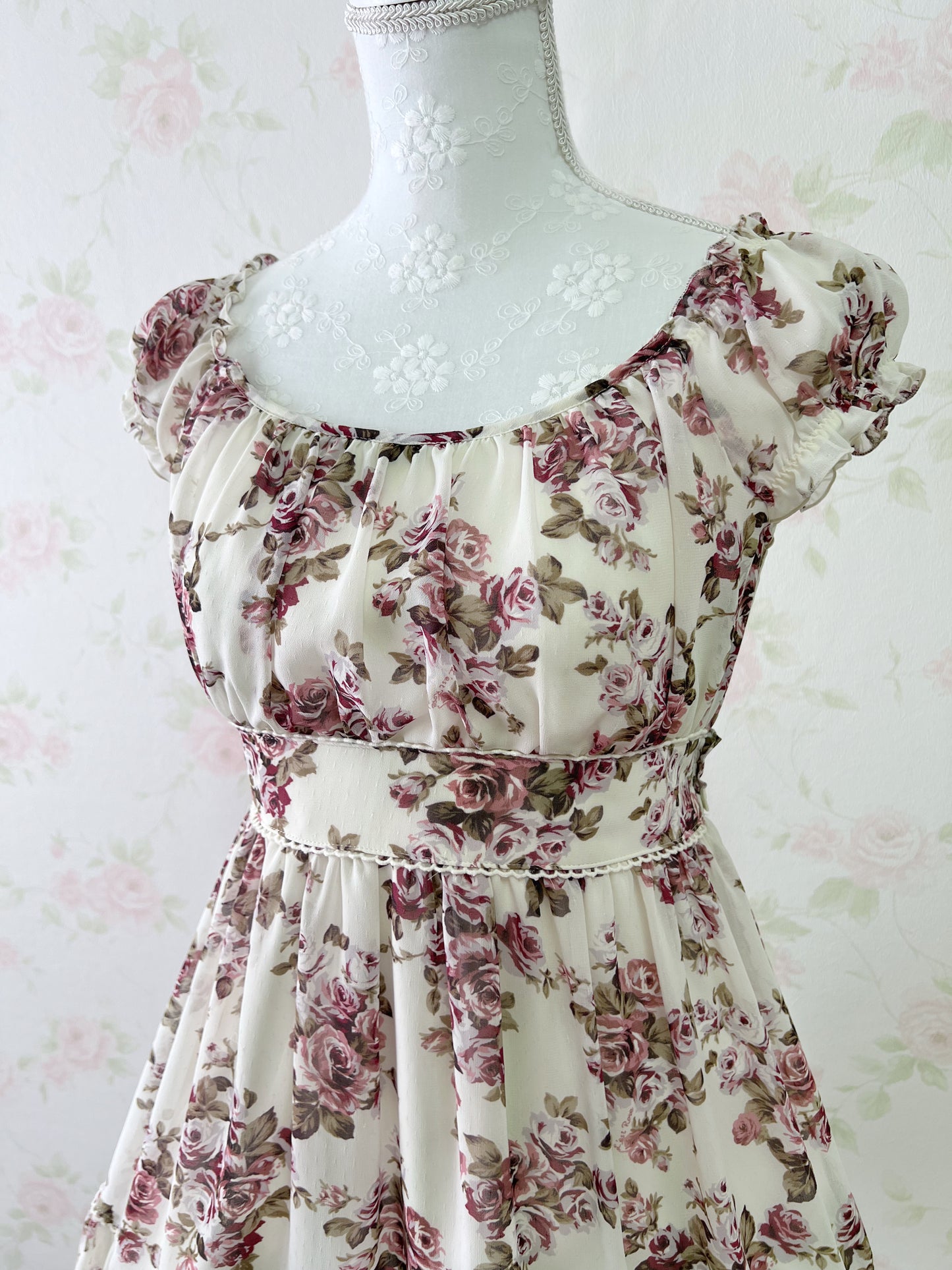 L’EST ROSE Classical Rose Chiffon Dress