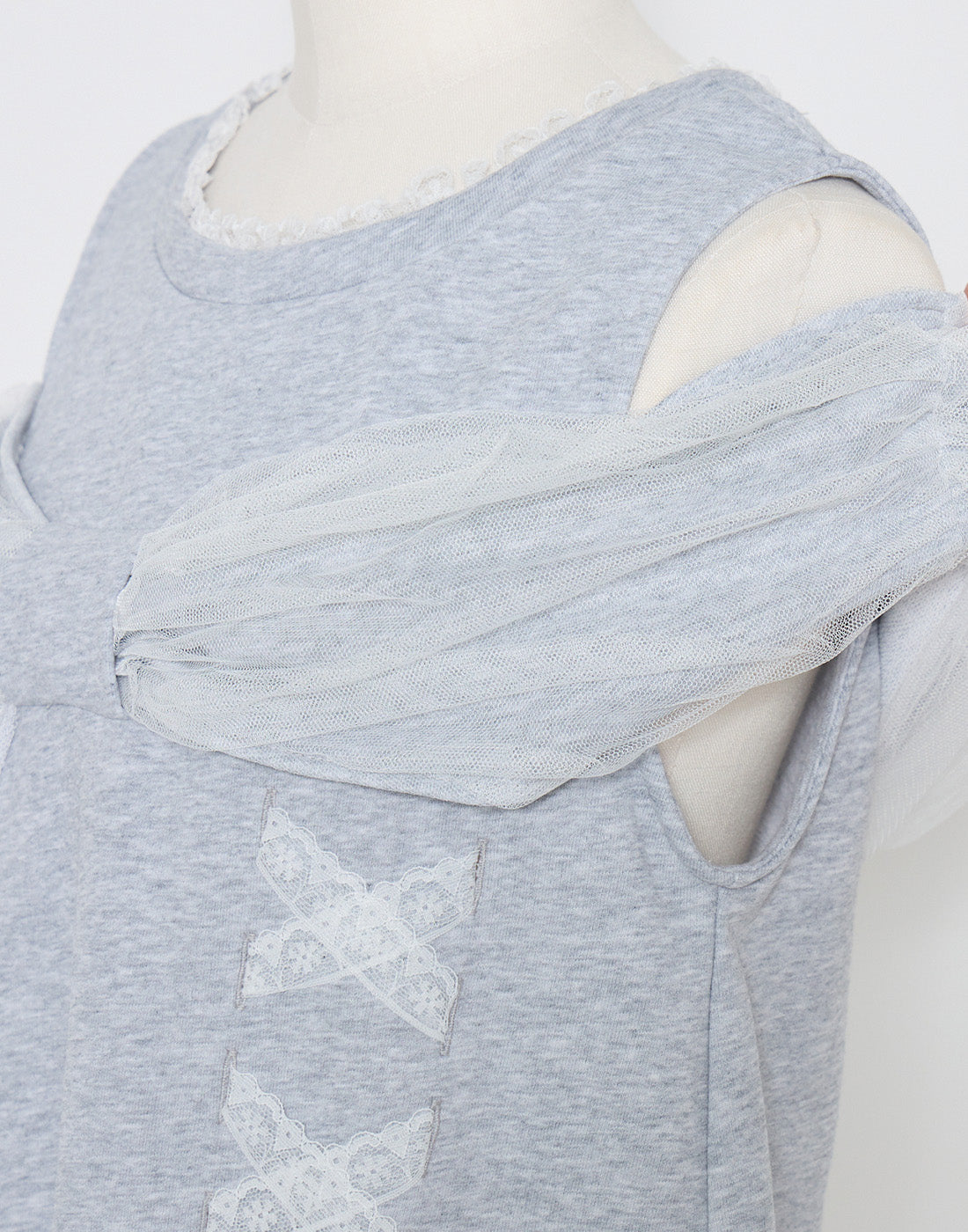 mellfy memory Tulle Ribbon Shoulder Sweat Tunic