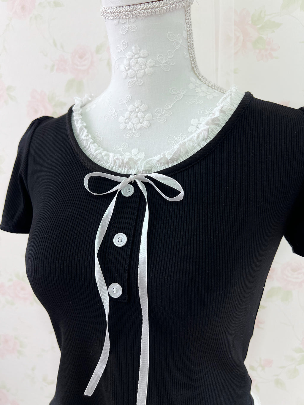 Ruffled Lined Shoujo Top (Black)