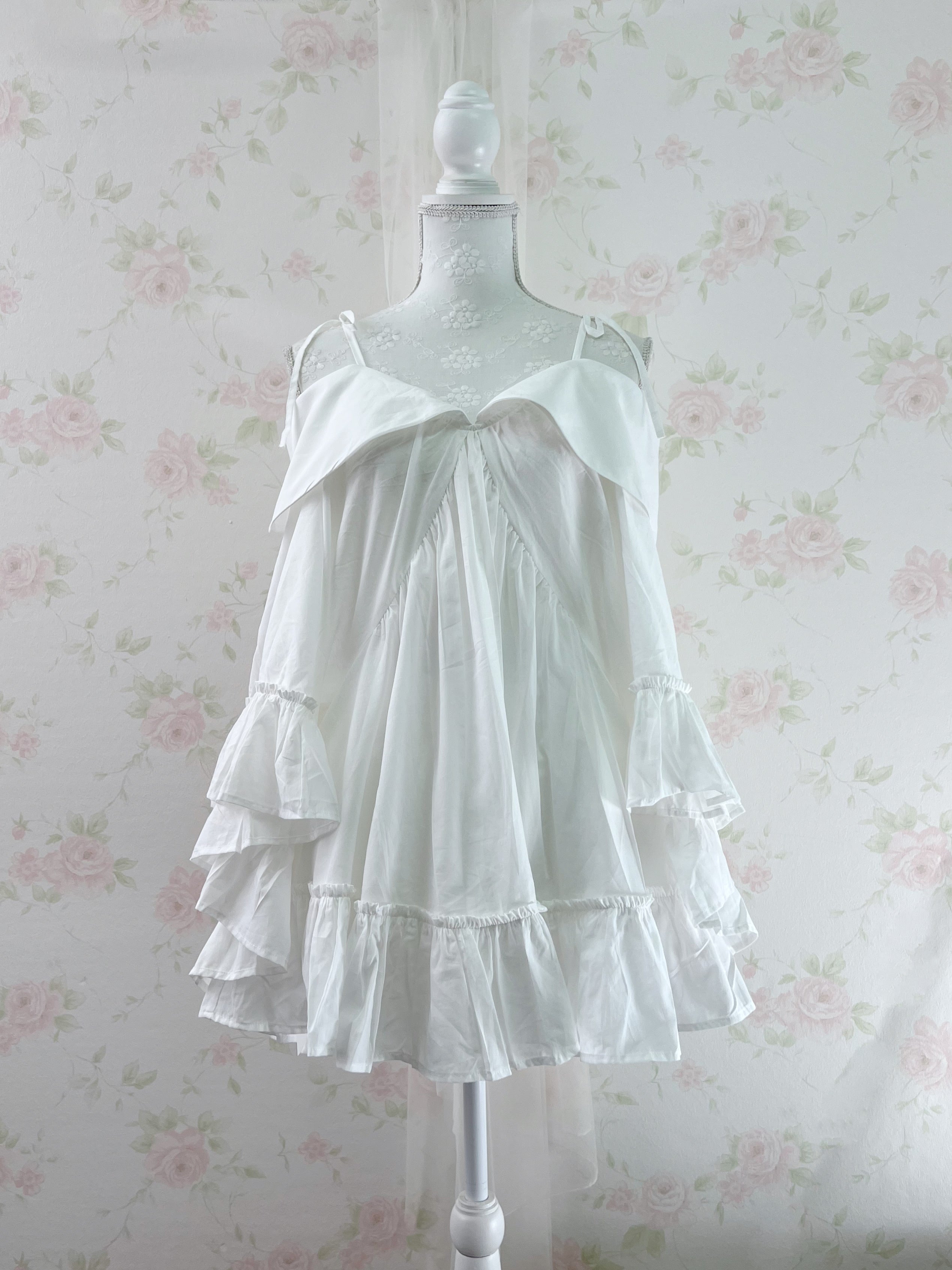 Off Shoulder Layer Like Tunic Top (White)