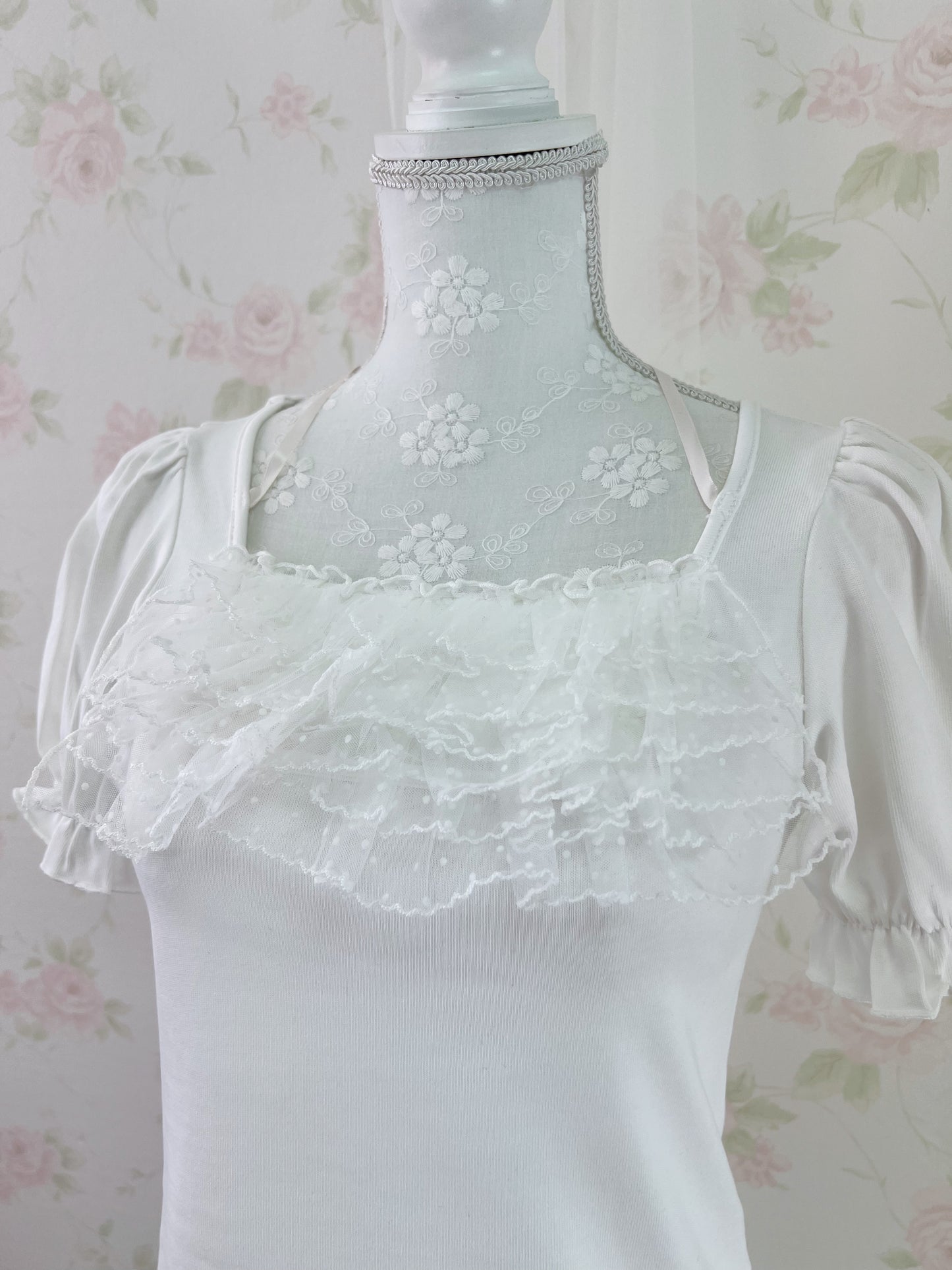evelyn Polka Dot Frill Girly Top (White)