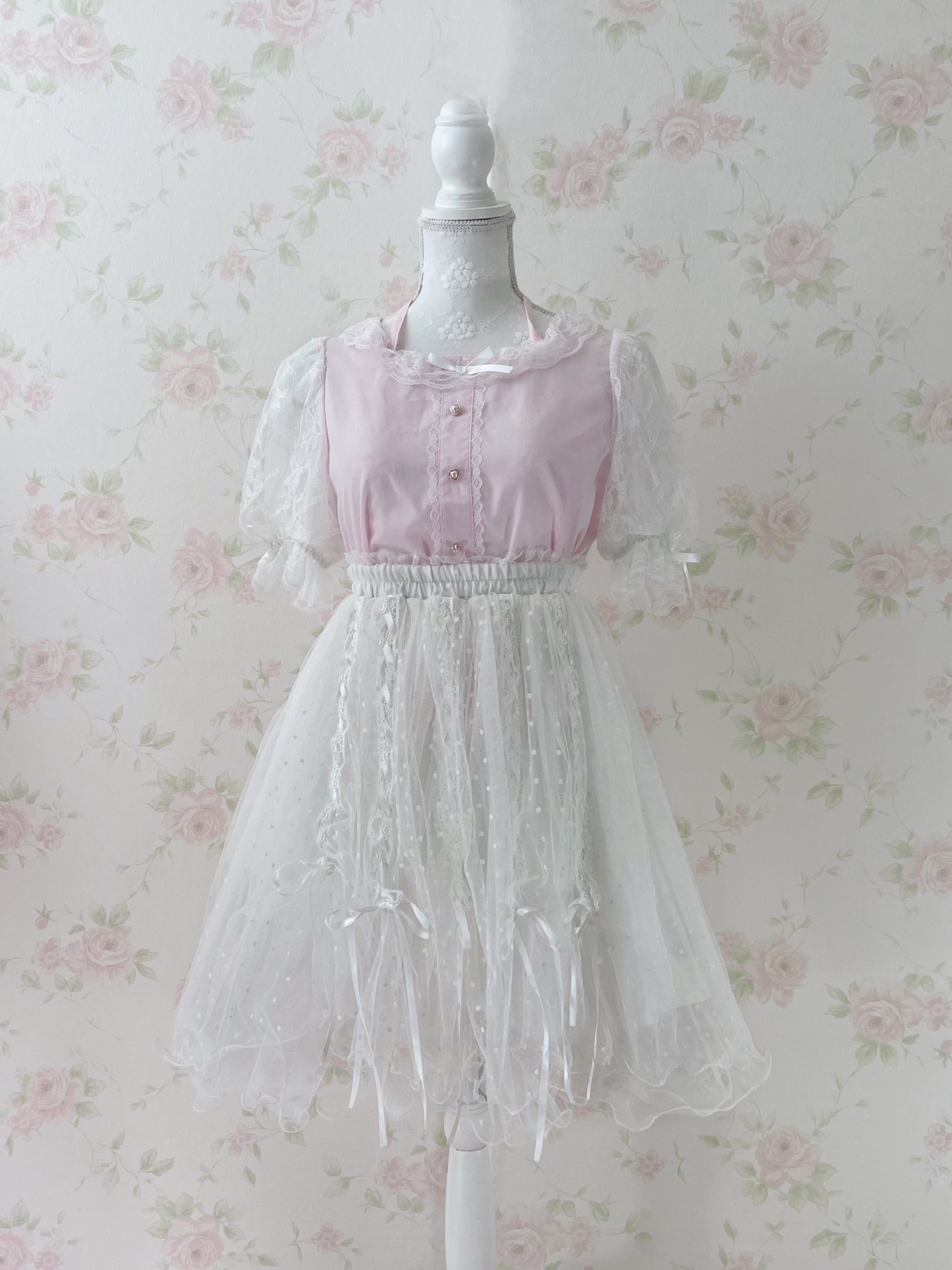Lovely Tency Lace Sleeve Halter Neck Blouse (Pink)