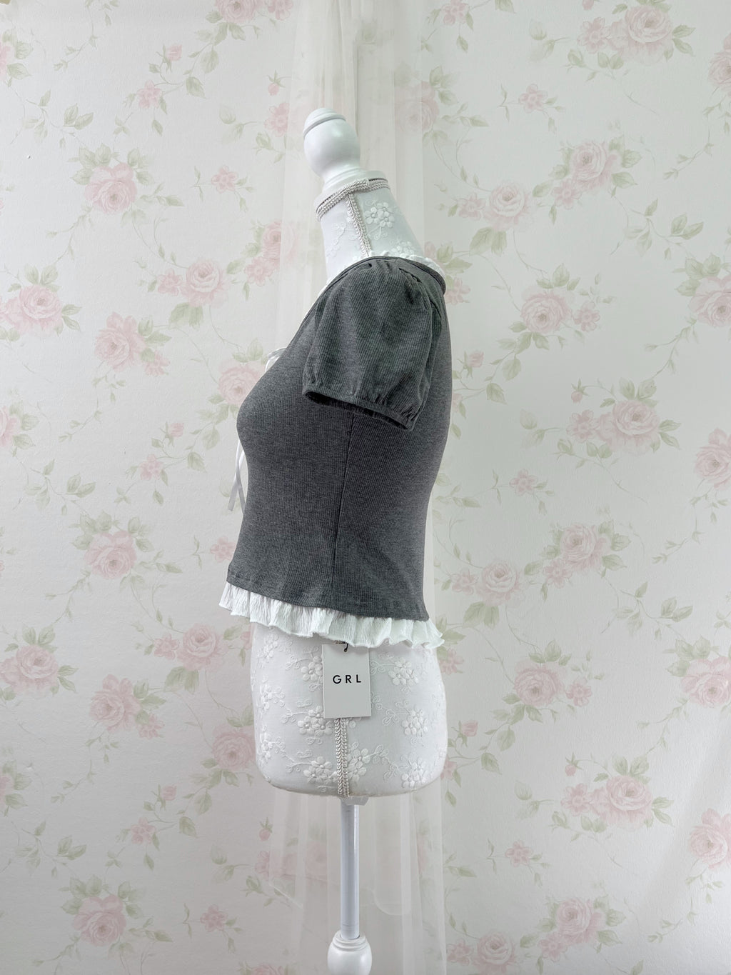 Ruffled Lined Shoujo Top (Gray)