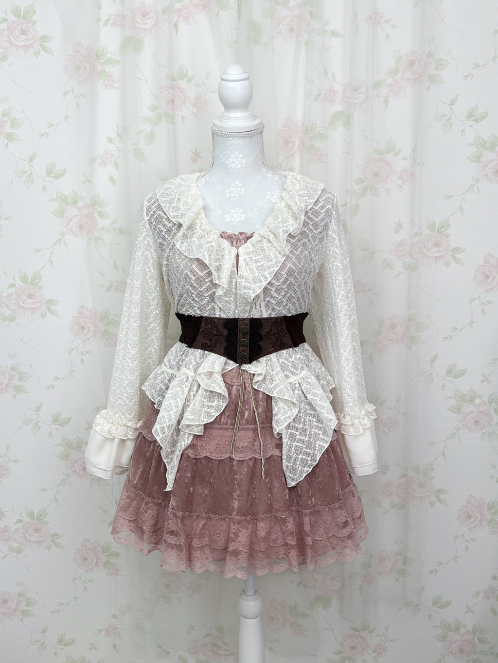 L'EST ROSE Velvet Lace Dress (Antique Pink)