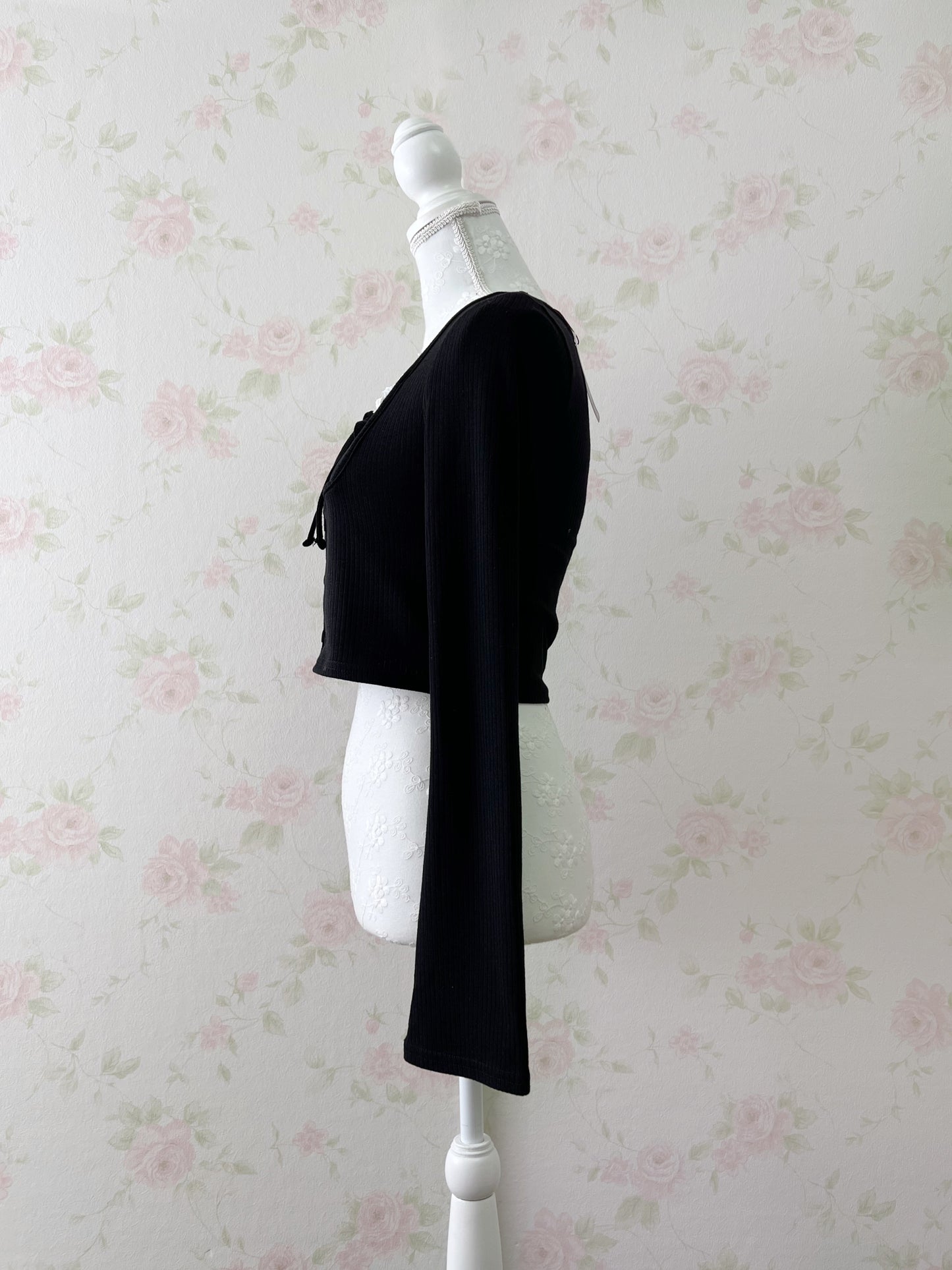 (Pre-order) GRL Lace York Shoujo Long Sleeved Top (Black)