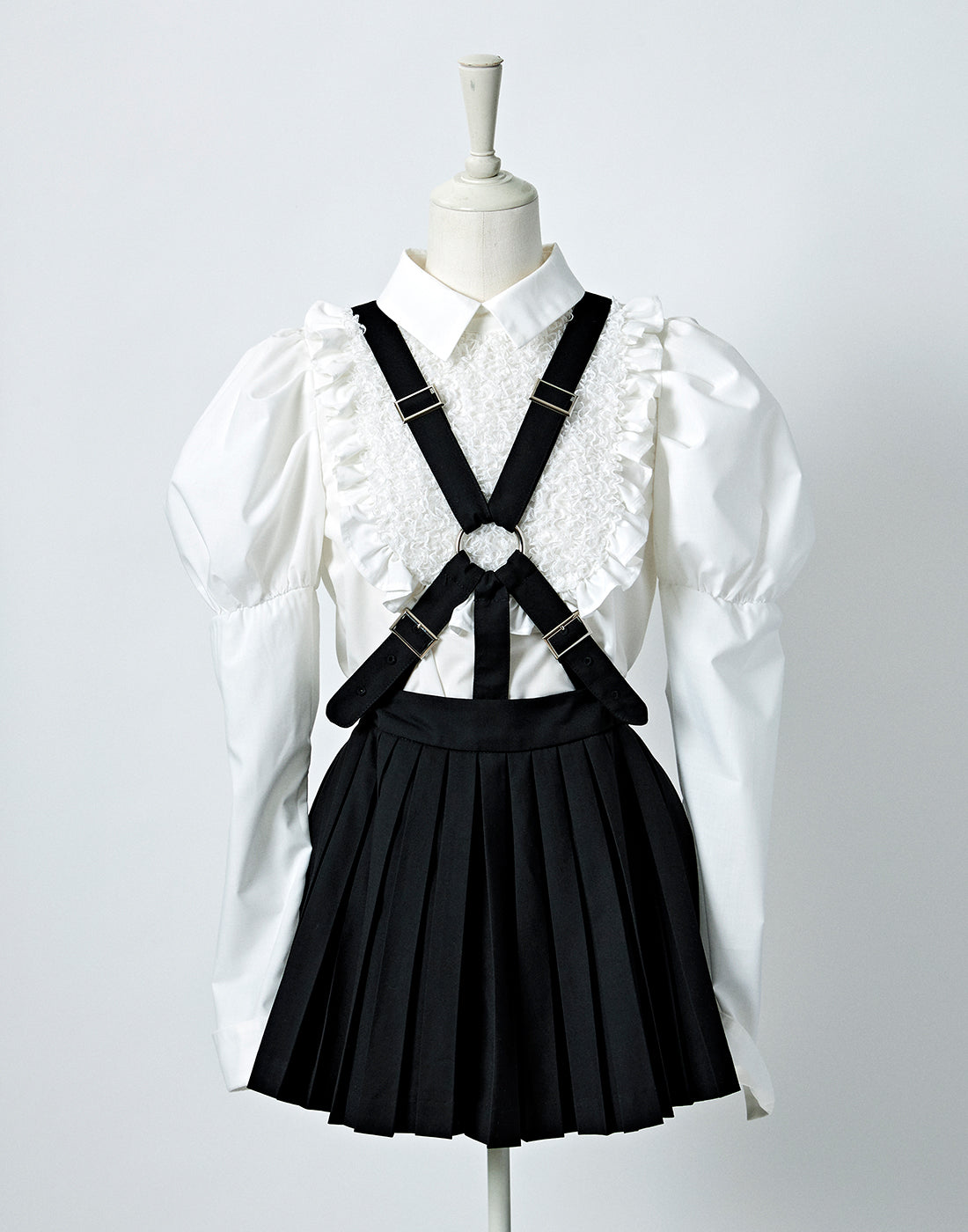 Girls pleated harness skirt