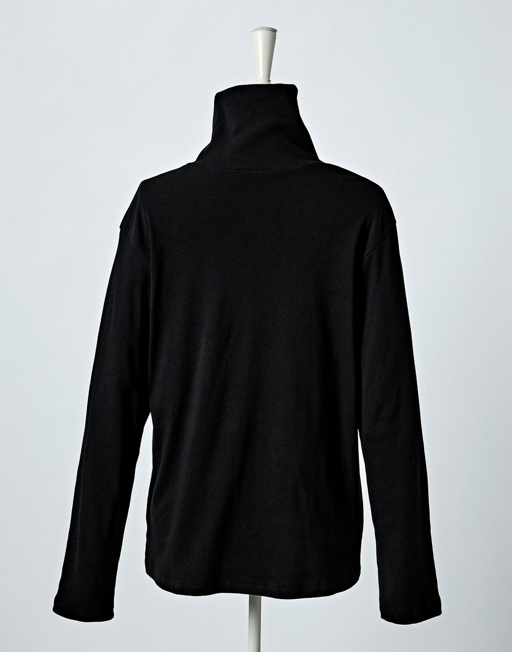 Studs logo high neck tops