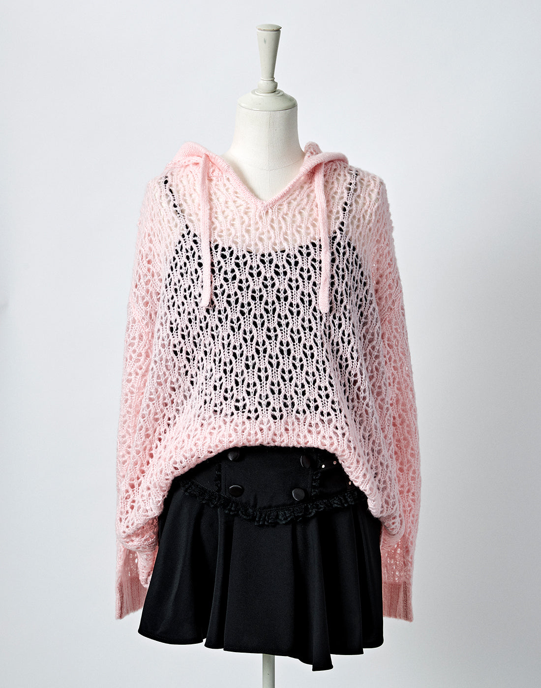 Back frill skirt-like pants