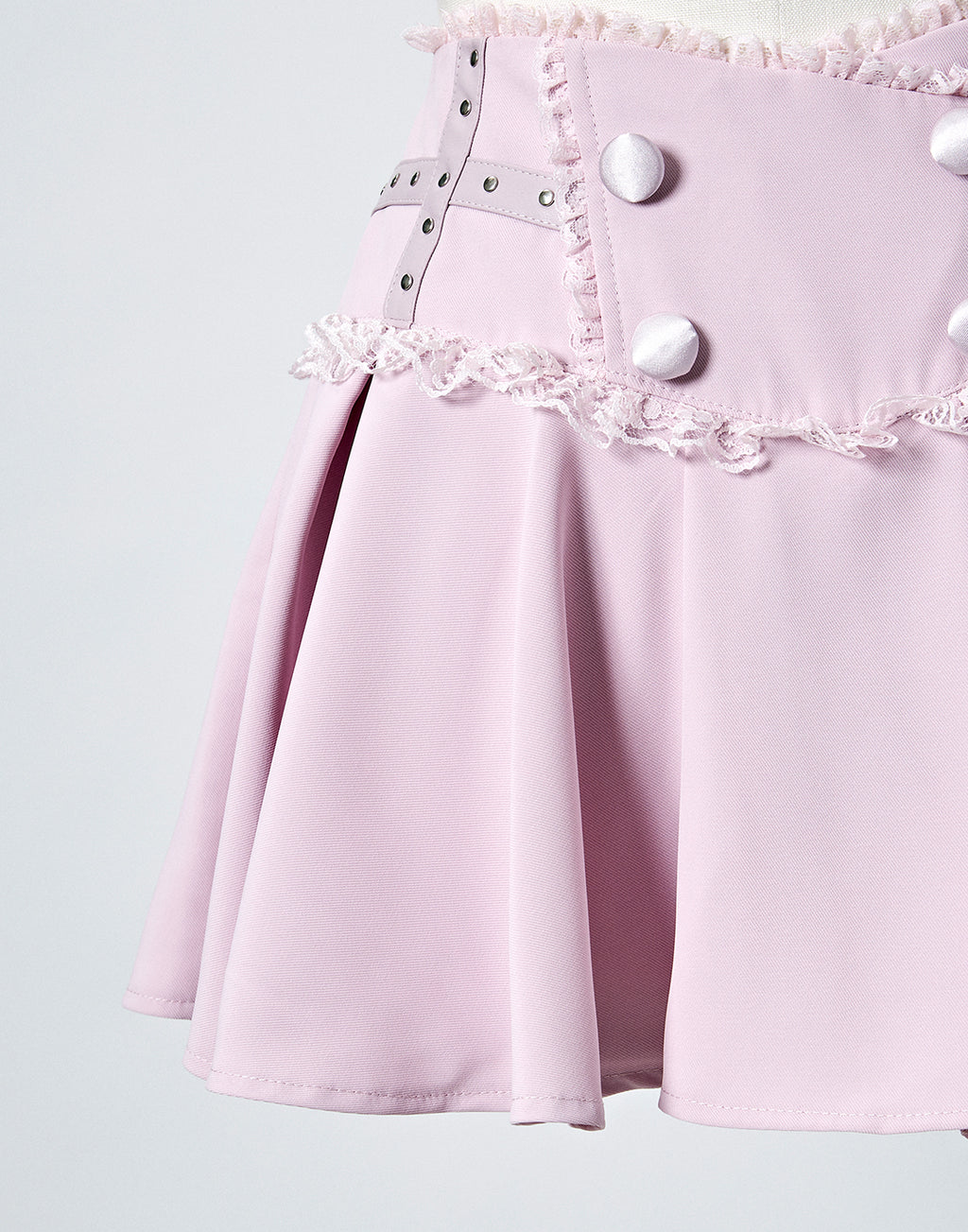 Back frill skirt-like pants