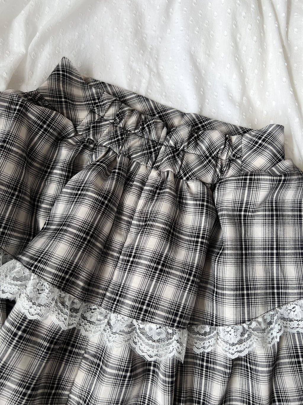 evelyn Checked Lacy Hem Skirt (Black)