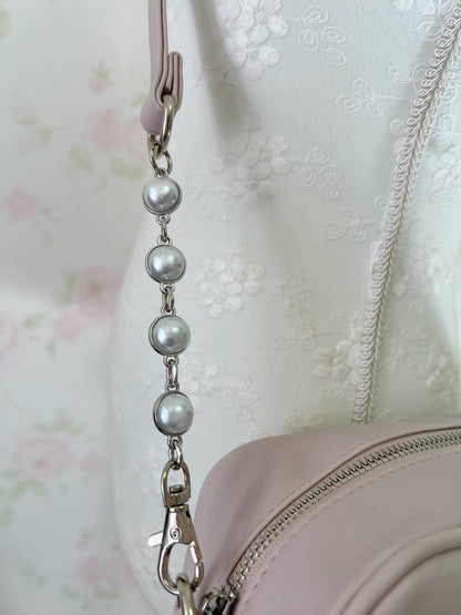 NOEMIE Crystal Buckle Pearl Shoulder Bag (Grayish Pink)