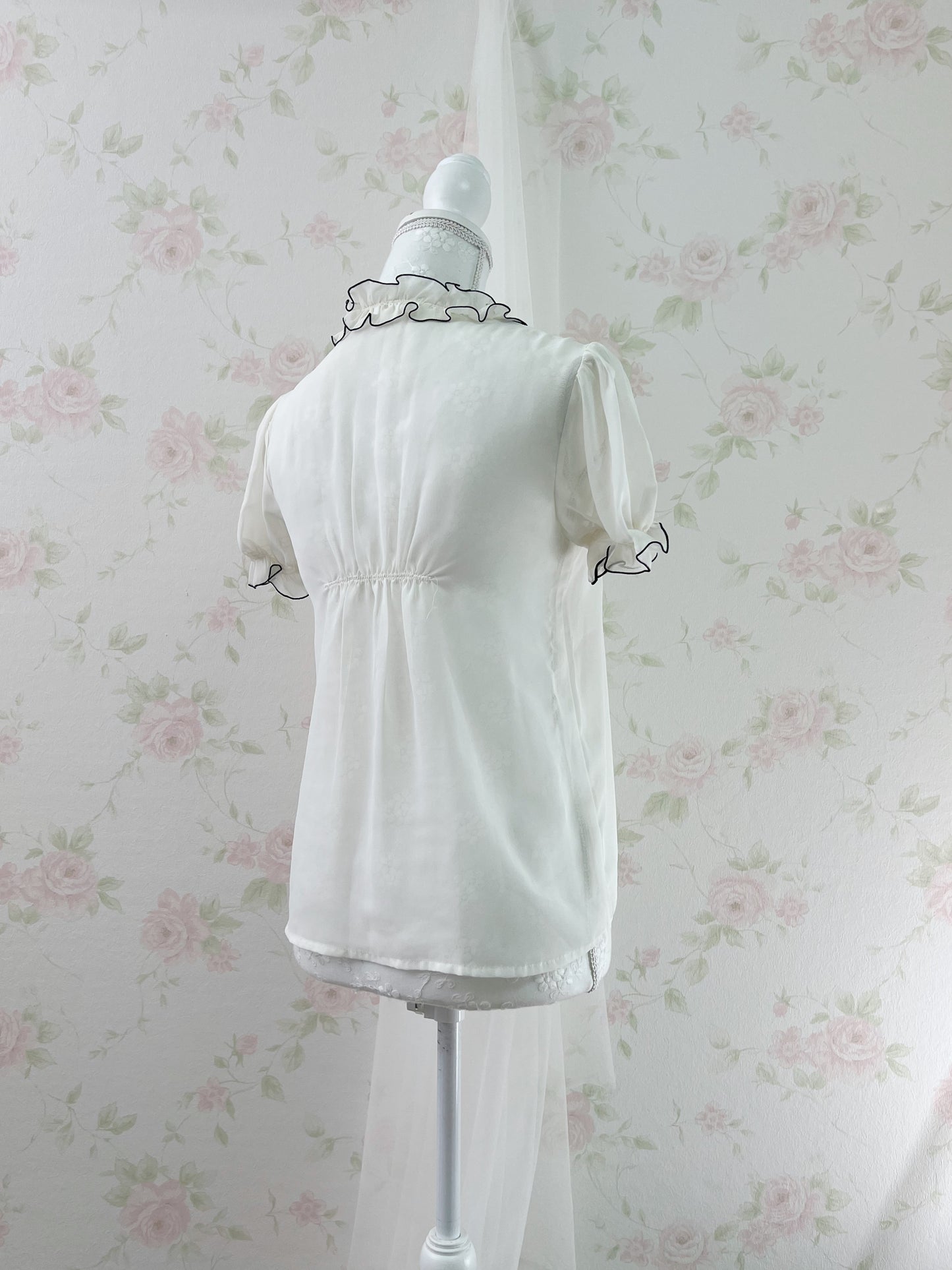 L’EST ROSE Classical Chiffon Blouse (Black X White)