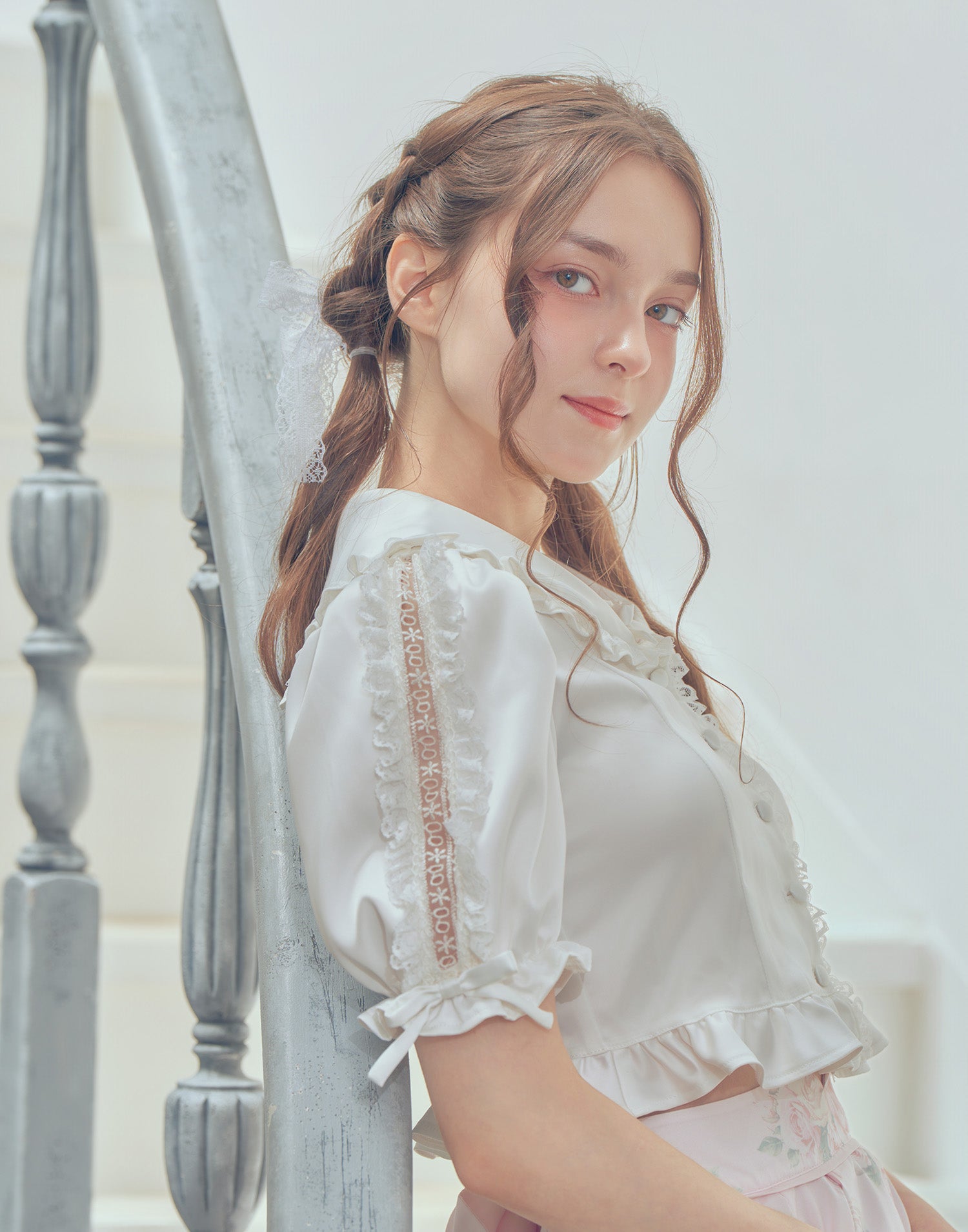 (Pre-order) mellfy memory Lace sleeves sweet satin blouse