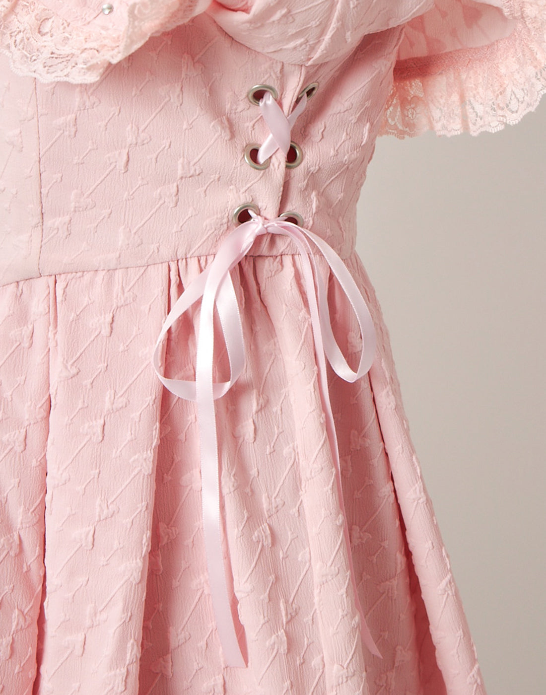 Ribbon collar doll one-piece