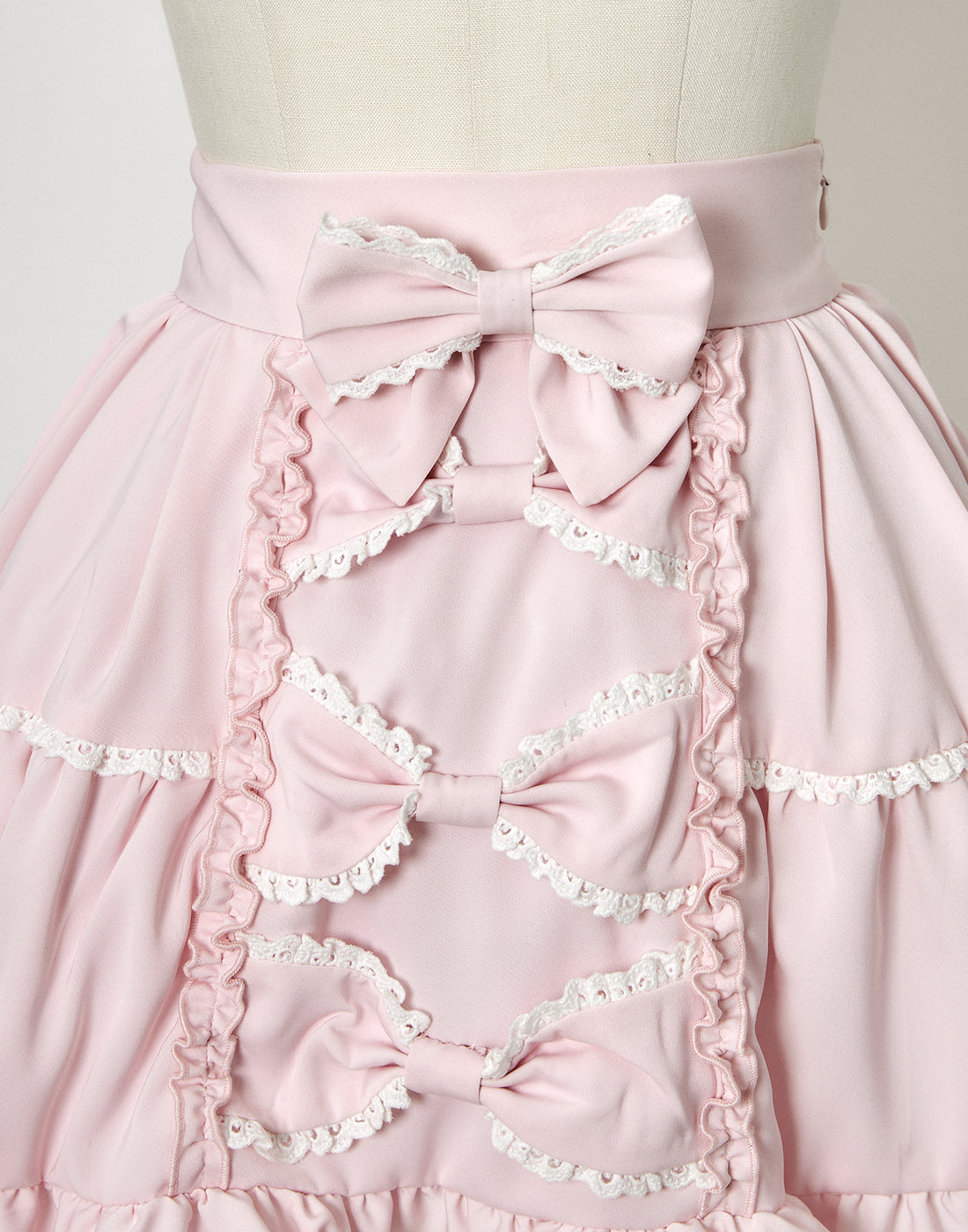 Front ribbon dolly skirt