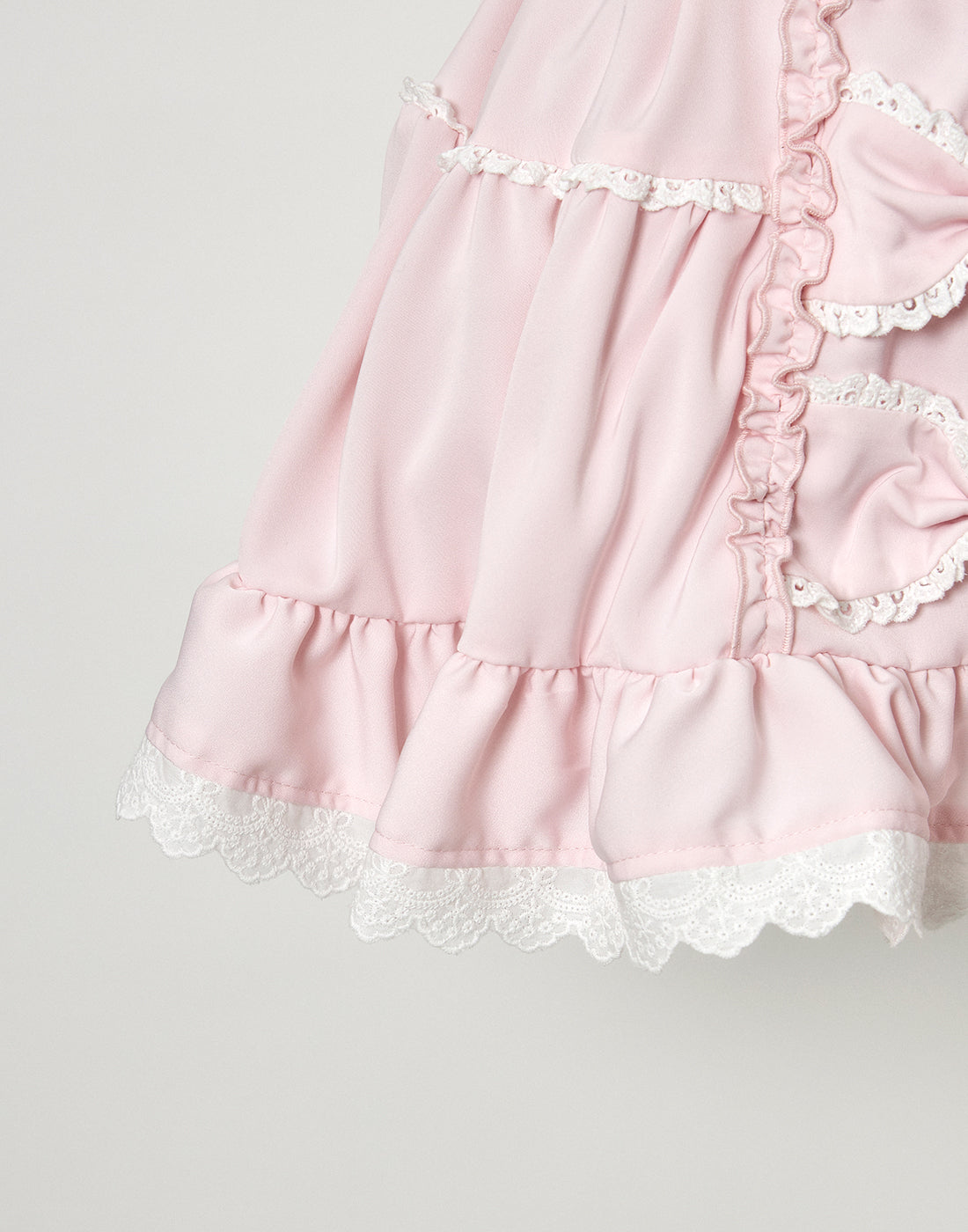 Front ribbon dolly skirt