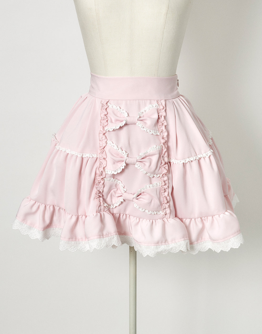 Front ribbon dolly skirt