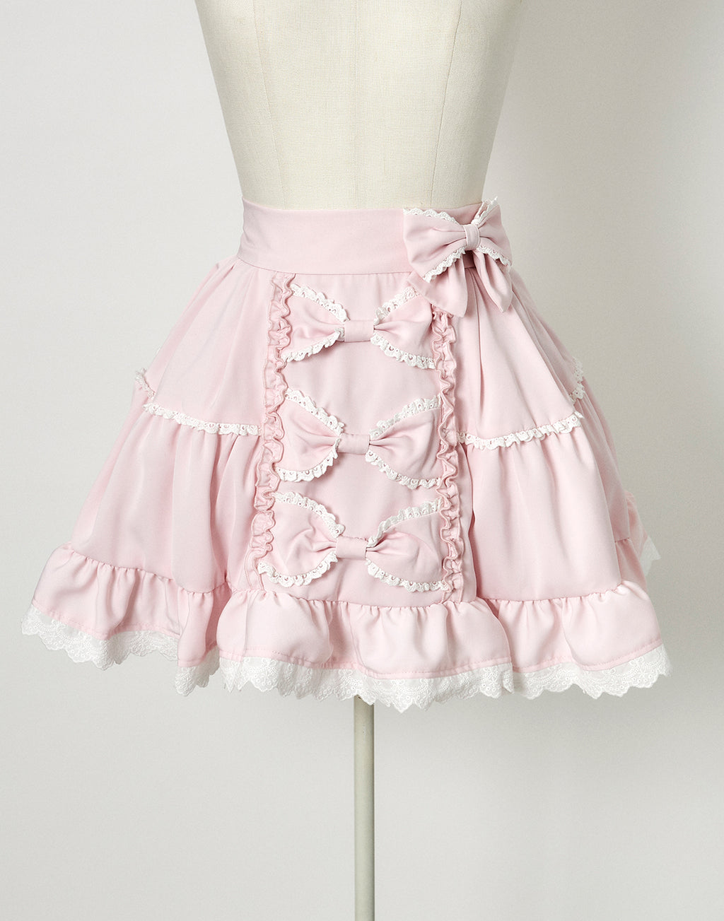 Front ribbon dolly skirt