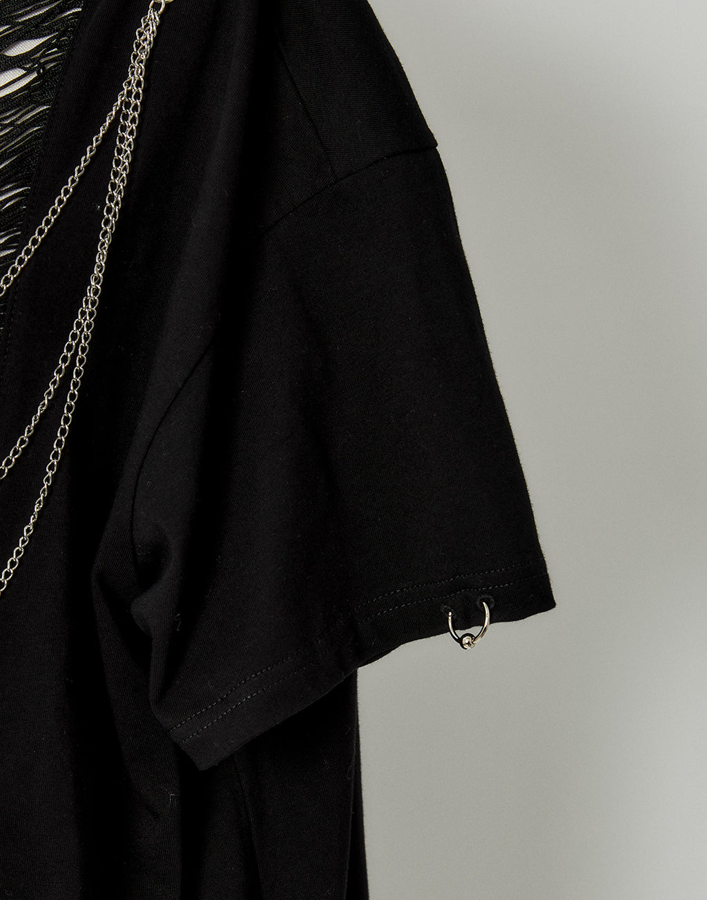 Fringe bone chain t-shirt
