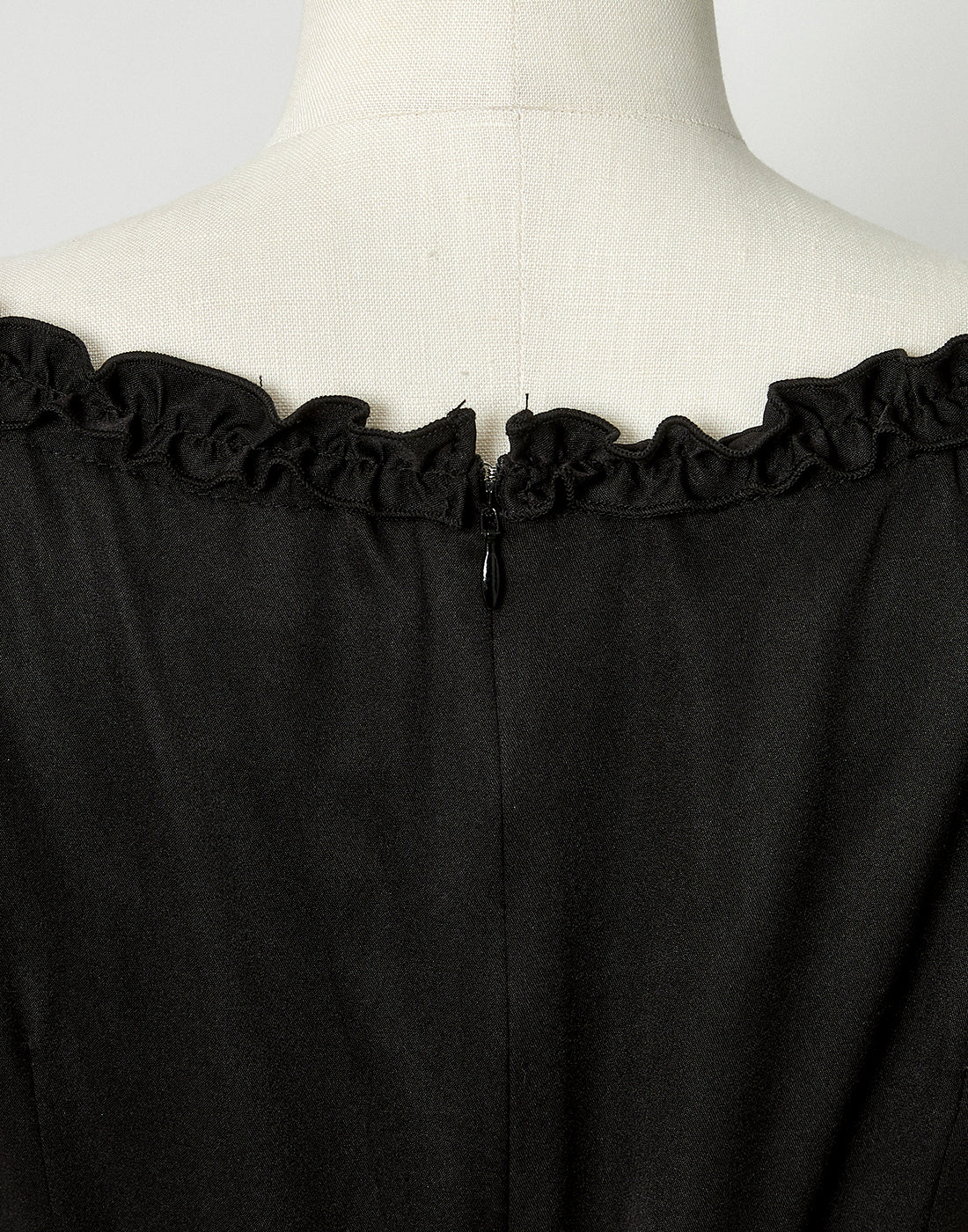 Bone ribbon puff doll dress