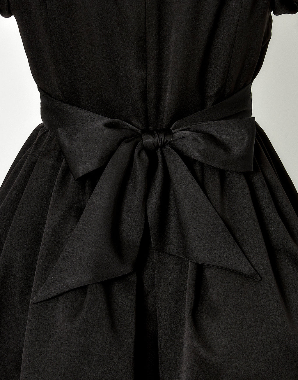 Bone ribbon puff doll dress