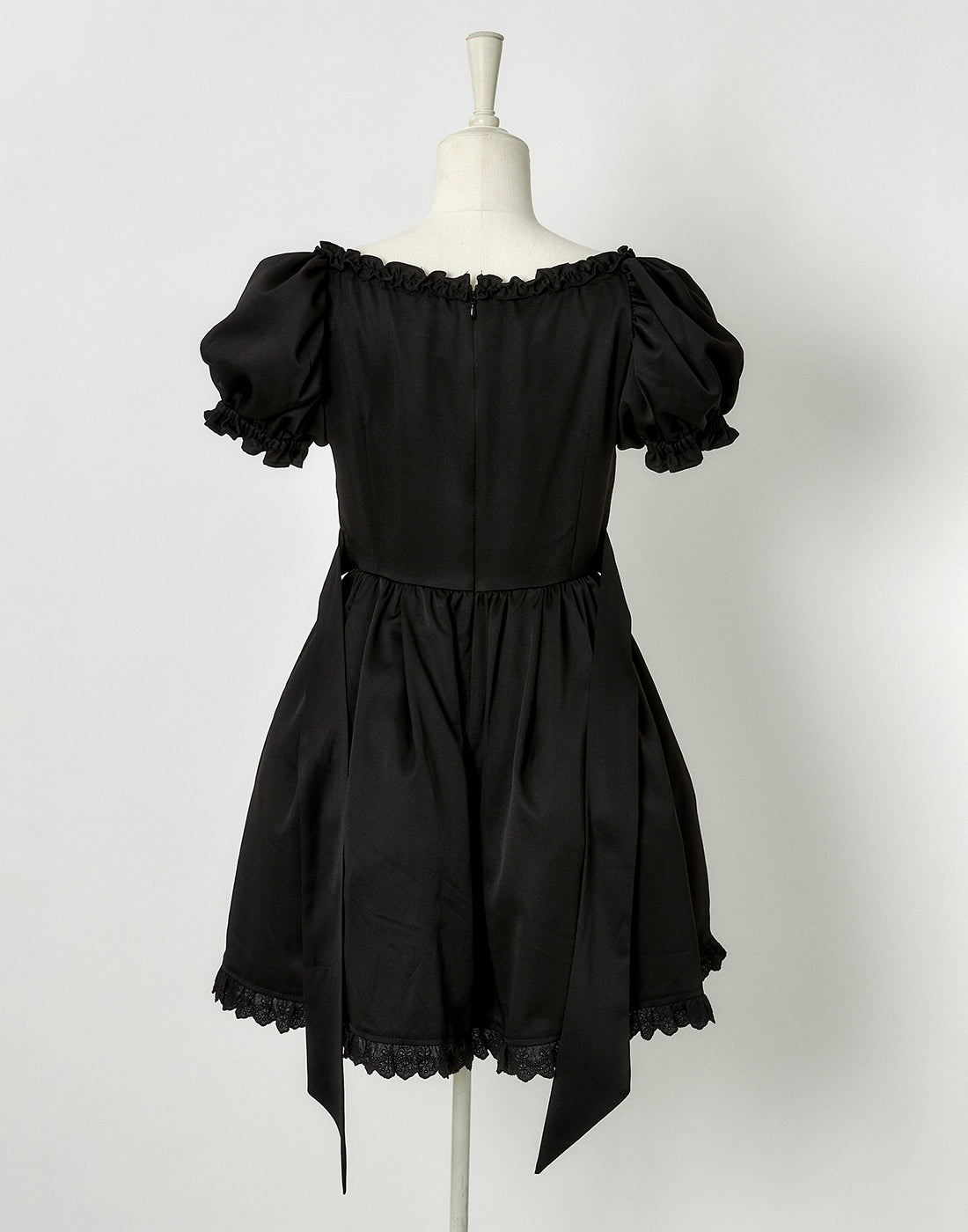 Bone ribbon puff doll dress