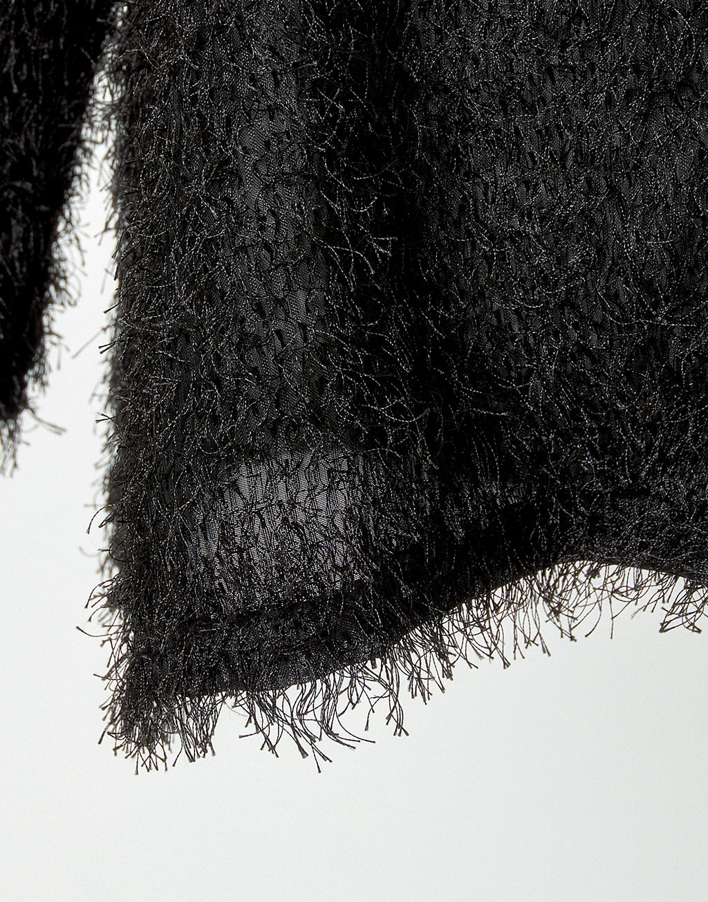 <Deliver in Late September> AVENCHUMU Studs cross shaggy tops