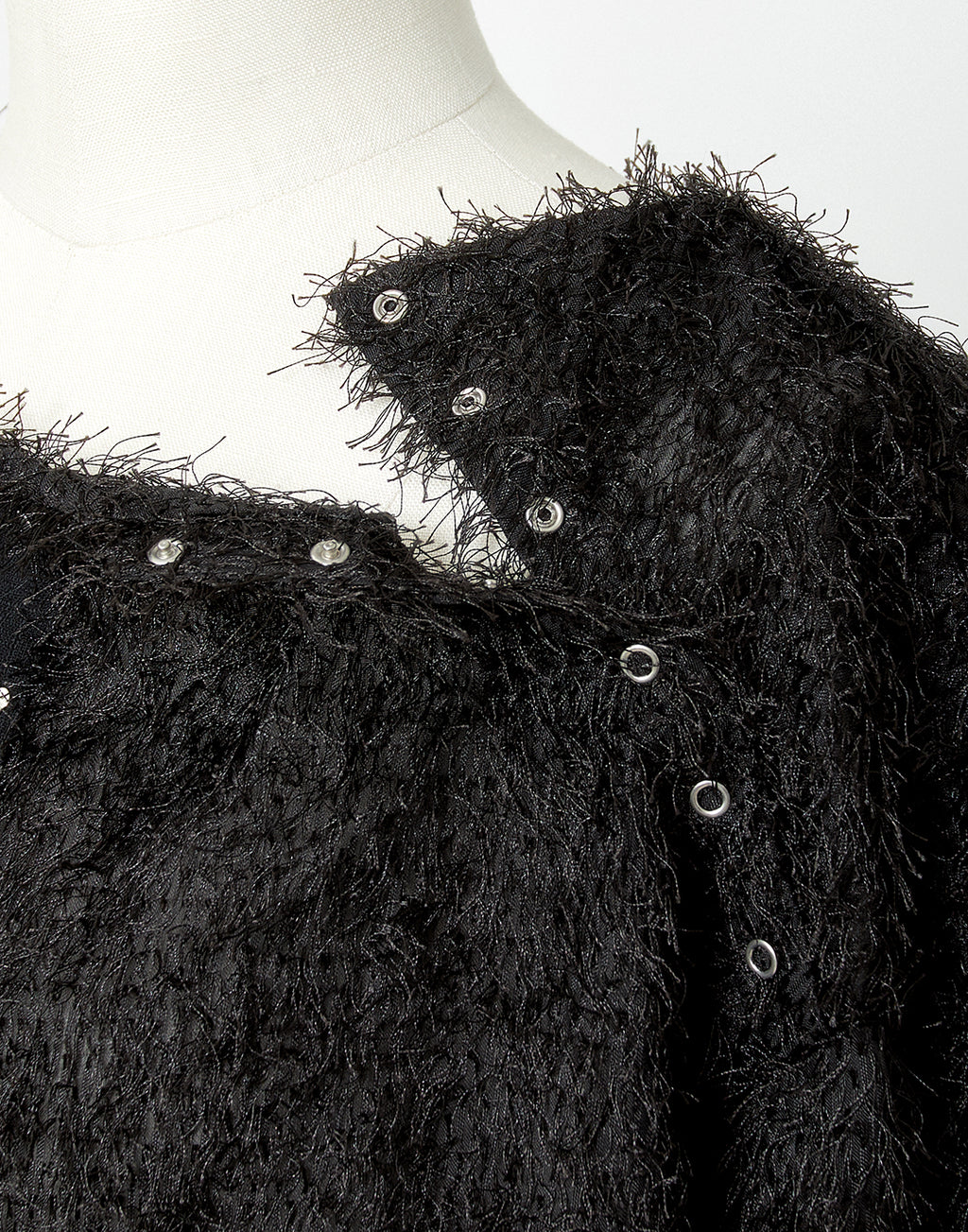 <Deliver in Late September> AVENCHUMU Studs cross shaggy tops