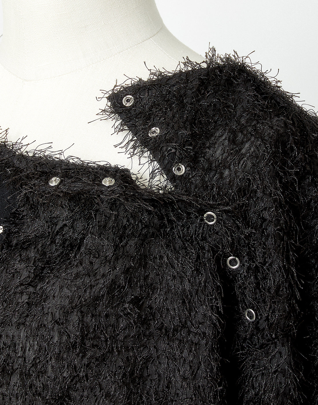 <Deliver in Late September> AVENCHUMU Studs cross shaggy tops