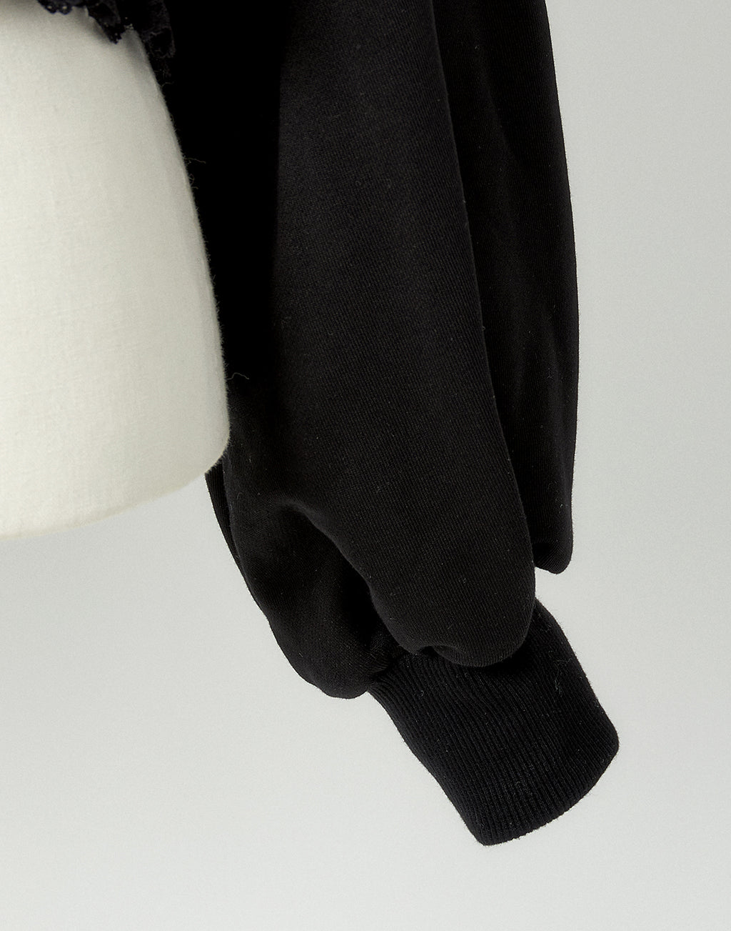 AVENCHUMU Off shoulder satin ribbon tops