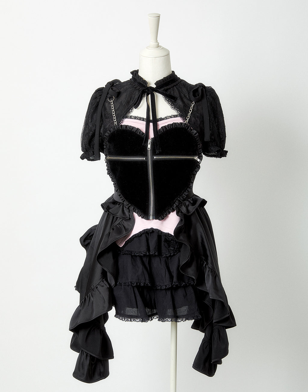 <Deliver in Late September> AVENCHUMU Zip heart ＆ chain ruffle gilet