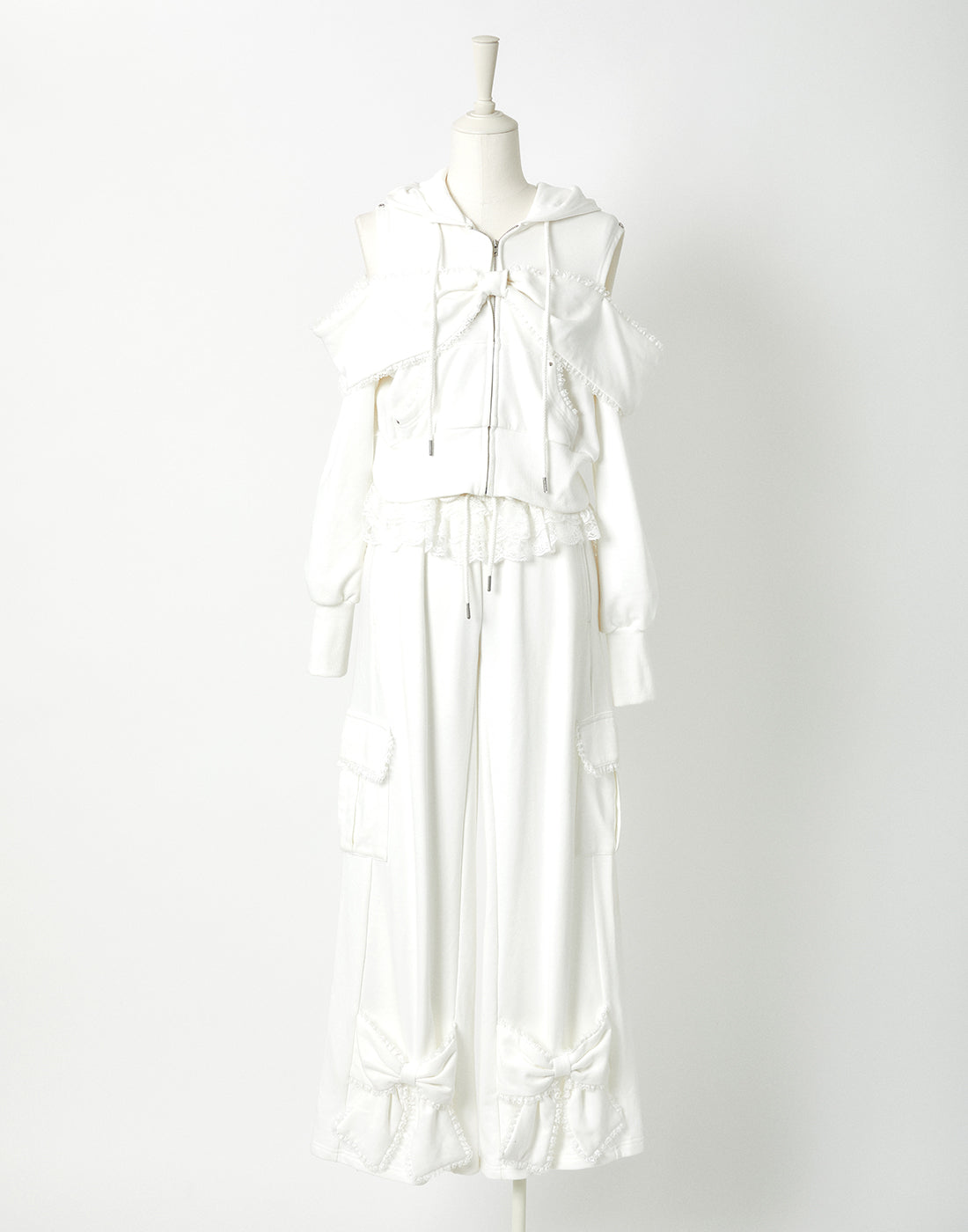 <Deliver in Late September> AVENCHUMU Tutu lace sweat ribbon pants