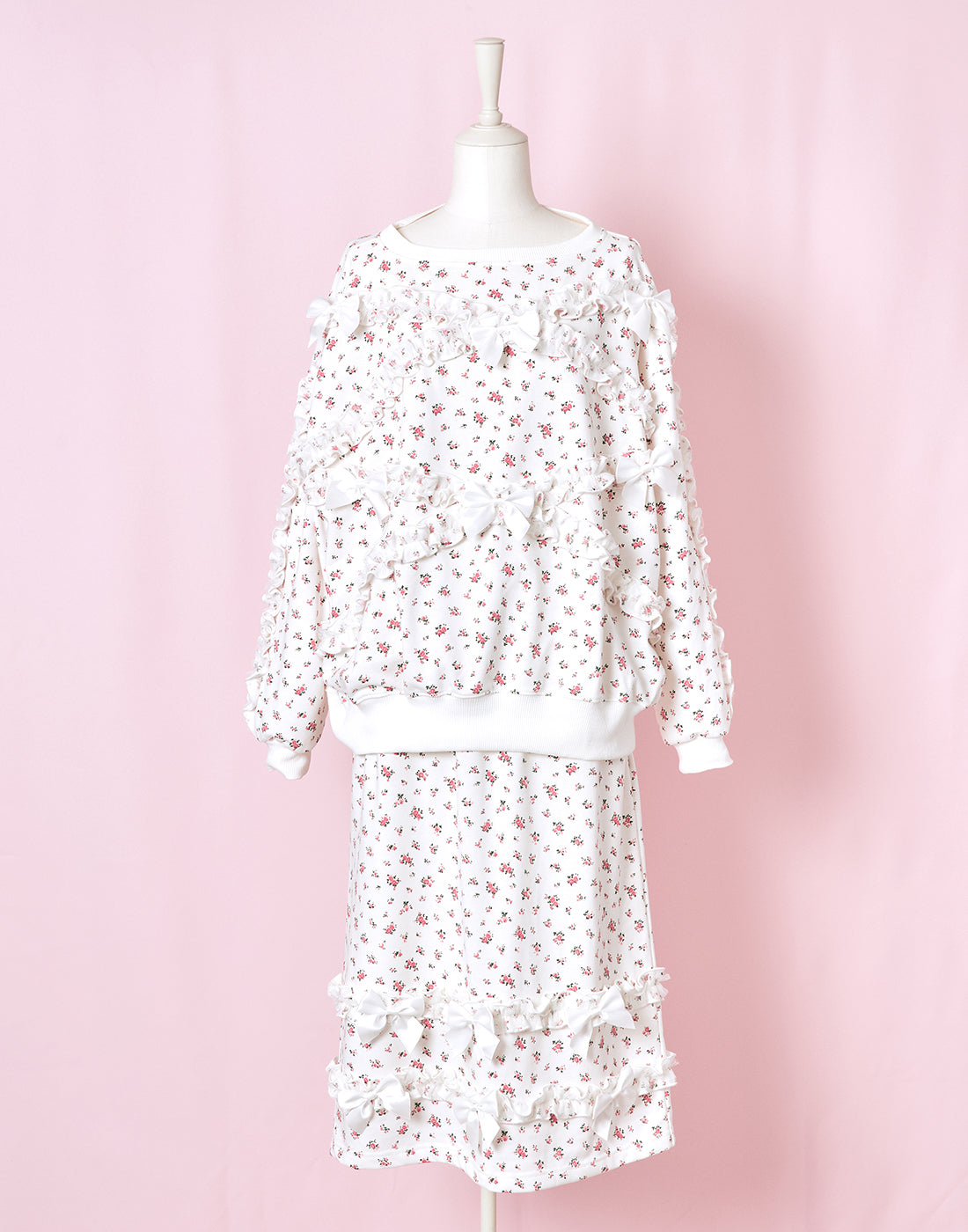 <Deliver In November> Lolime frilly tiny floral Sweat Shirt