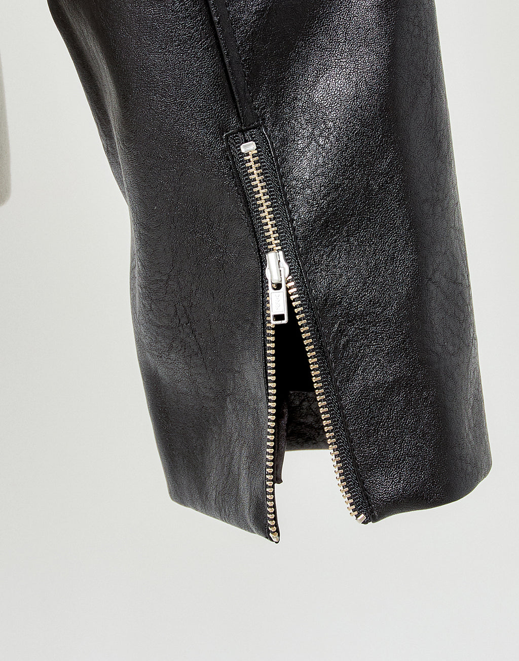 (Deliver In Late October) AVENCHUMU Bad princess riders jacket