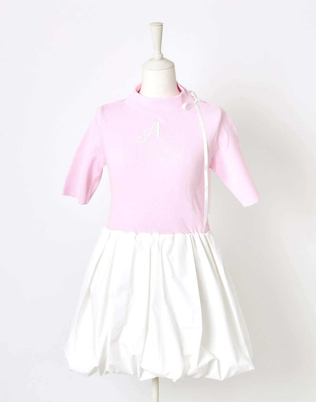 AVENCHUMU Back ribbon knit balloon one piece
