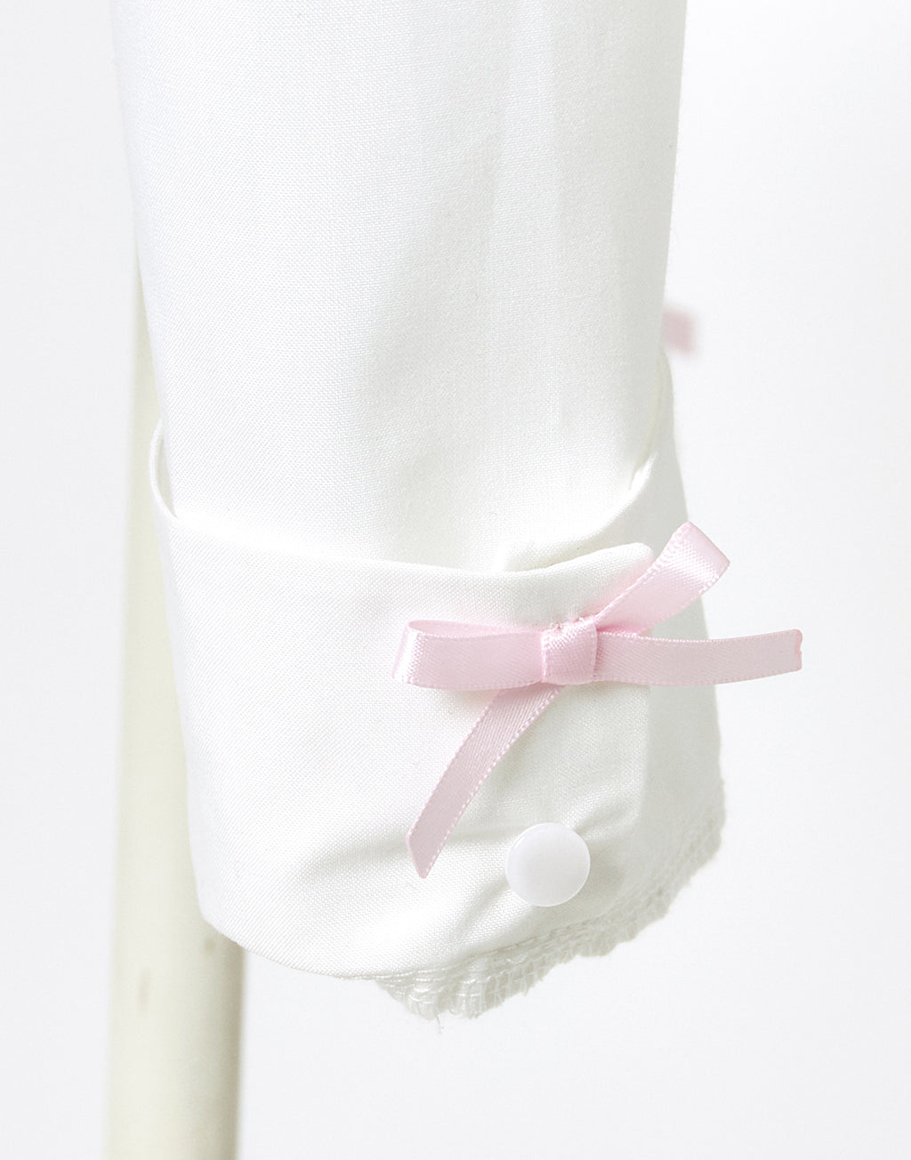 (Deliver In Late October) AVENCHUMU Frills & ribbons cross tie puff blouse