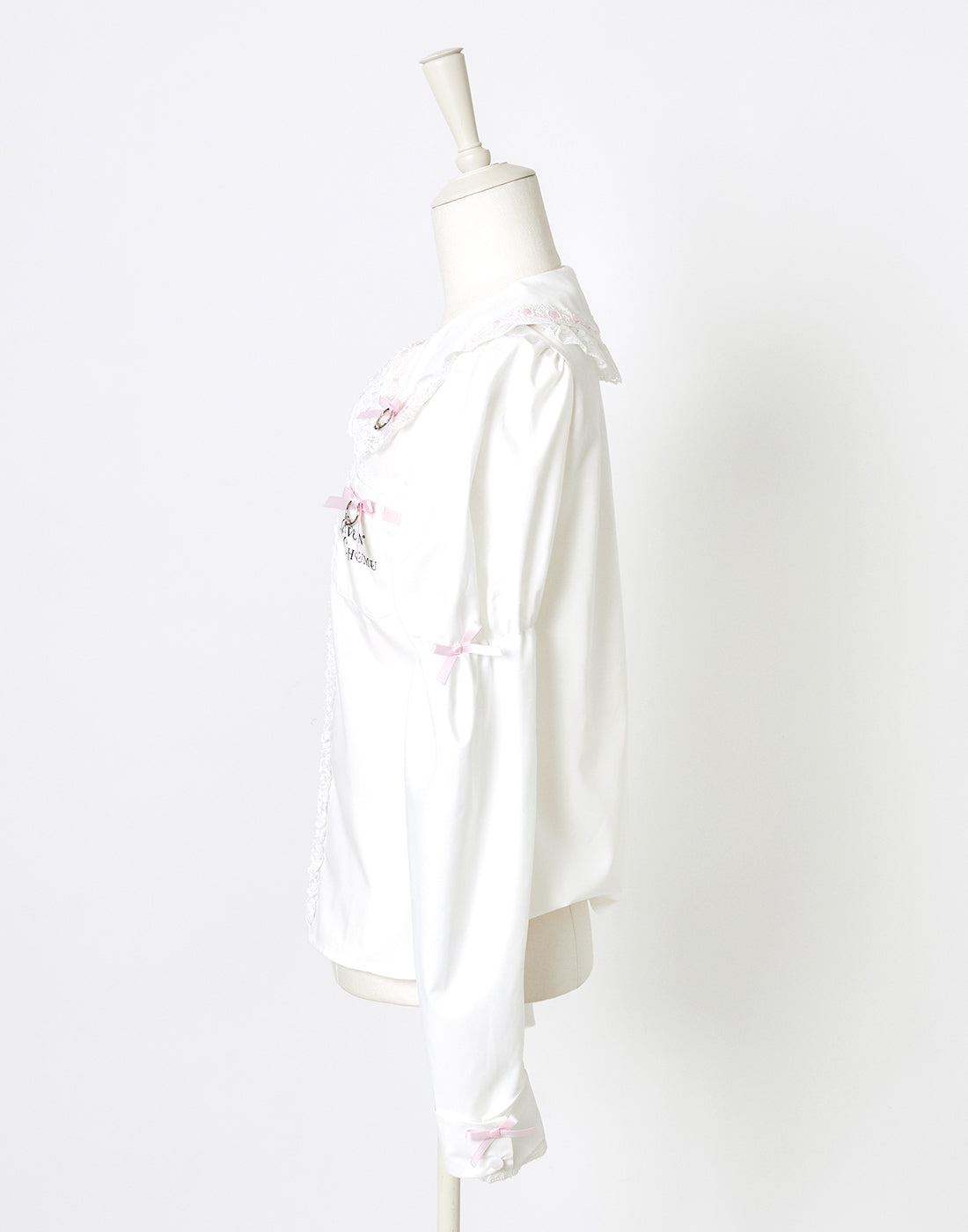 (Deliver In Late October) AVENCHUMU Frills & ribbons cross tie puff blouse