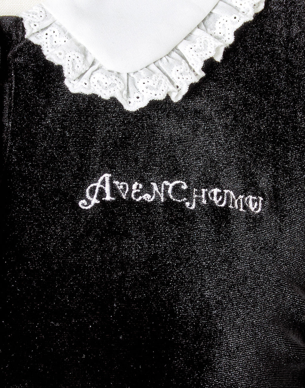 (Deliver In Late October) AVENCHUMU Velor heart button tops