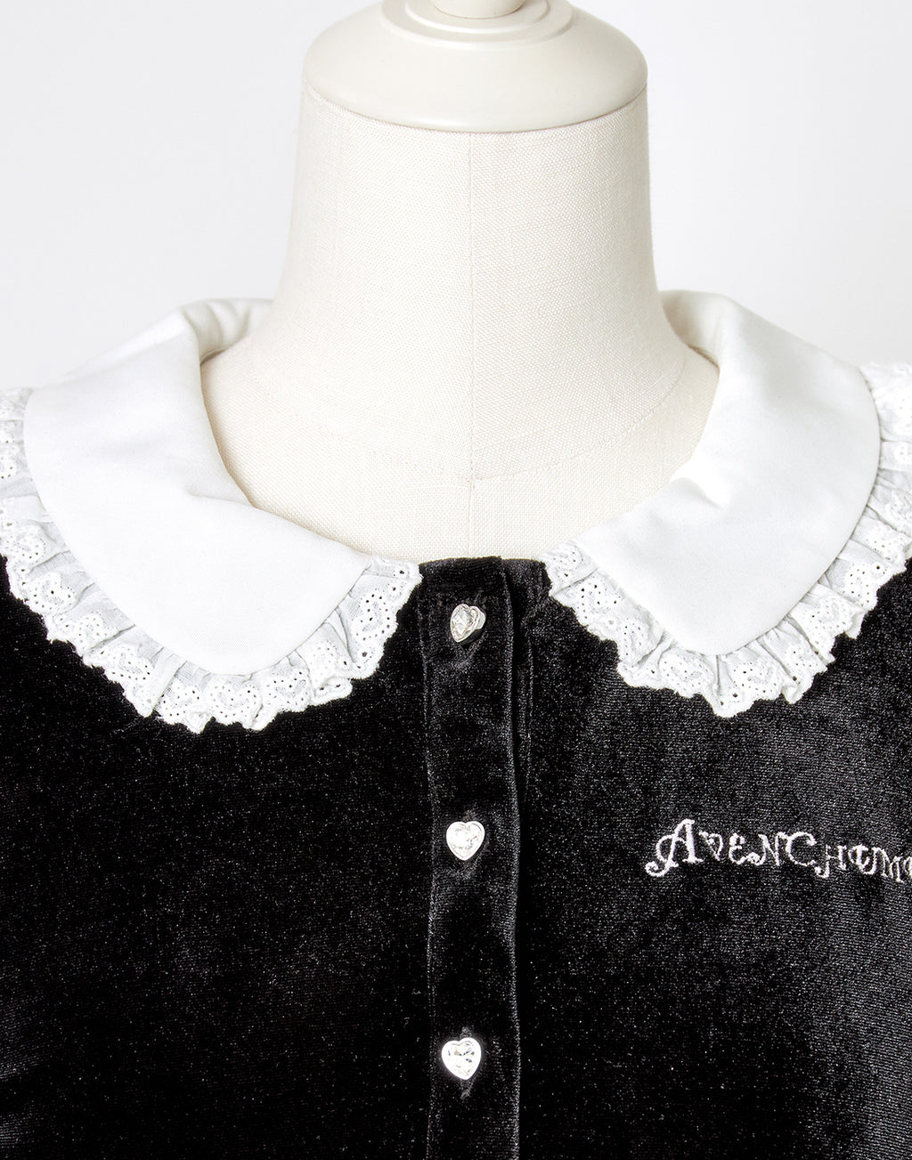(Deliver In Late October) AVENCHUMU Velor heart button tops