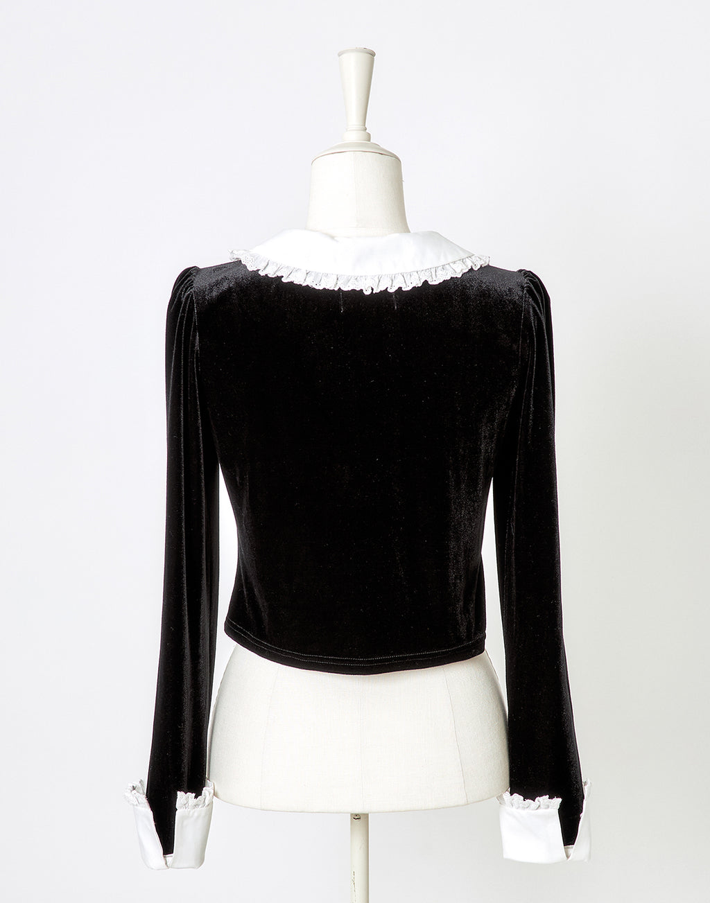 (Deliver In Late October) AVENCHUMU Velor heart button tops