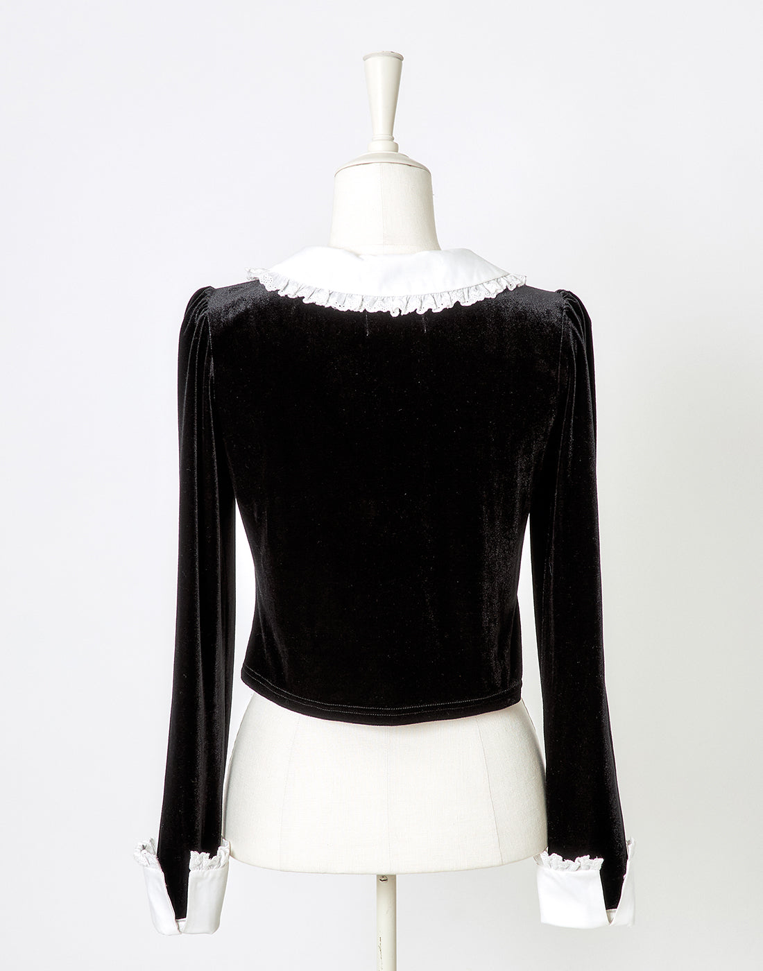 (Deliver In Late October) AVENCHUMU Velor heart button tops