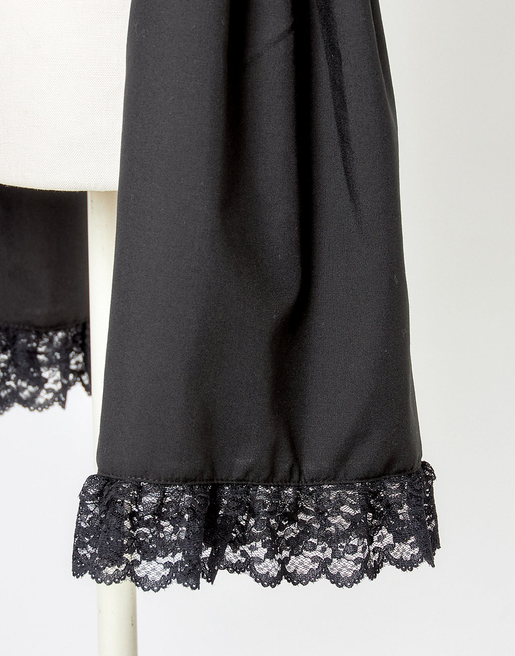 (Deliver In Late October) AVENCHUMU Flare sleeve coffin print blouse